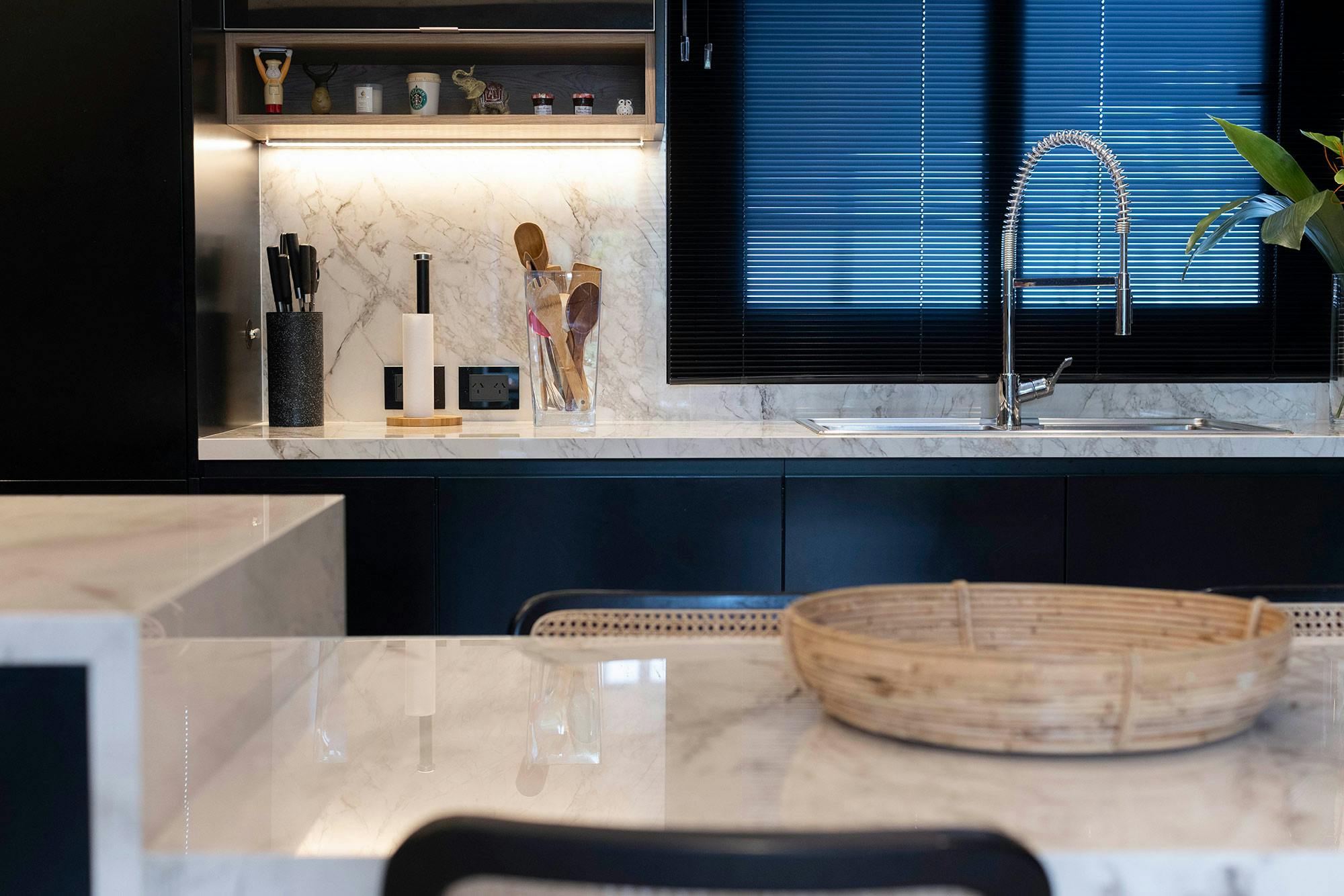 Image 52 of Palombo23.jpg?auto=format%2Ccompress&ixlib=php 3.3 in Studio Costa Molinos turns to Dekton for the innovative vanity unit in the home of French influencers J’aime tout chez toi - Cosentino
