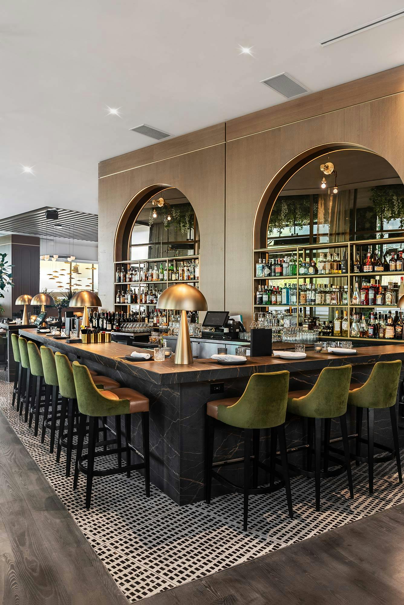 Image 42 of Rileys HMerenda bar2.jpg?auto=format%2Ccompress&ixlib=php 3.3 in Dekton Laurent brings a refined, rich and reliable look to the tables of this new Ta-Kumi restaurant in Madrid - Cosentino