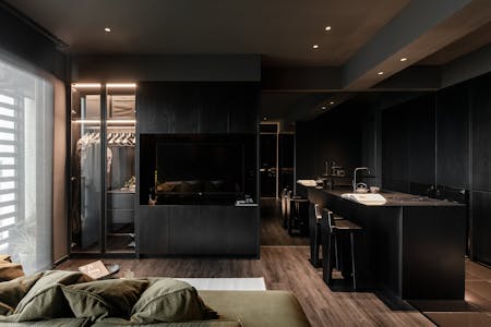 Image of Suites by Ippo 5.jpg?auto=format%2Ccompress&fit=crop&ixlib=php 3.3 in The pure, deep black of Silestone Iconic Black for Ippo Asia’s elegant suites in Kuala Lumpur - Cosentino
