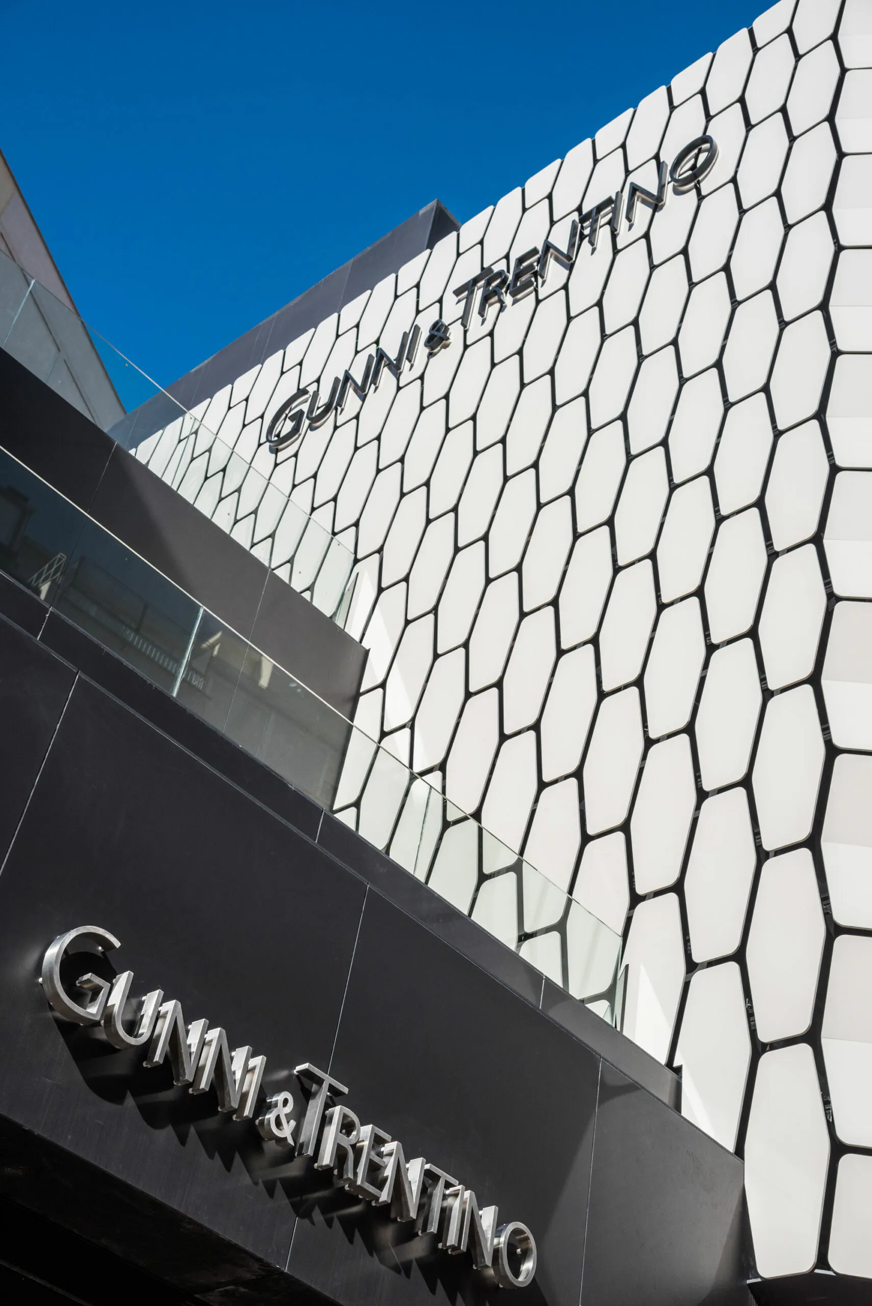 GUNNI-TRENTINO-MADRID-TIENDA-MOBILIARIO-INTERIORISMO-ALTA-55-scaled-2