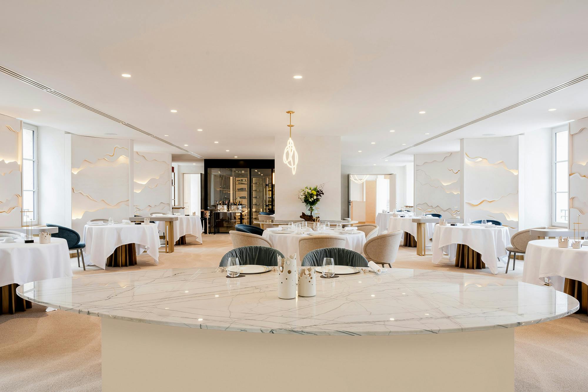 Bildnummer 35 des aktuellen Abschnitts von The sophistication and strength of Cosentino brands for award-winning chef Christophe Hay’s new 5-star hotel  von Cosentino Österreich