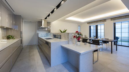 Dekton and Silestone enhance the kitchen and bathroom design in a Tokyo home