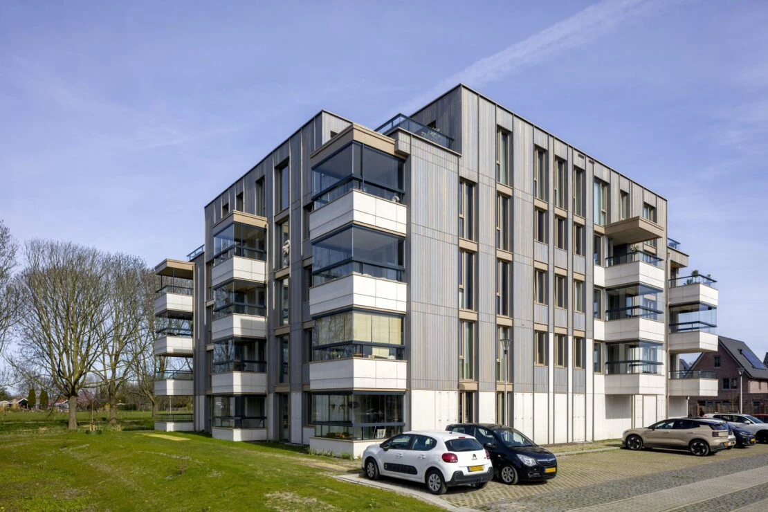 Facade Knoest (9) Facade Knoest (9)