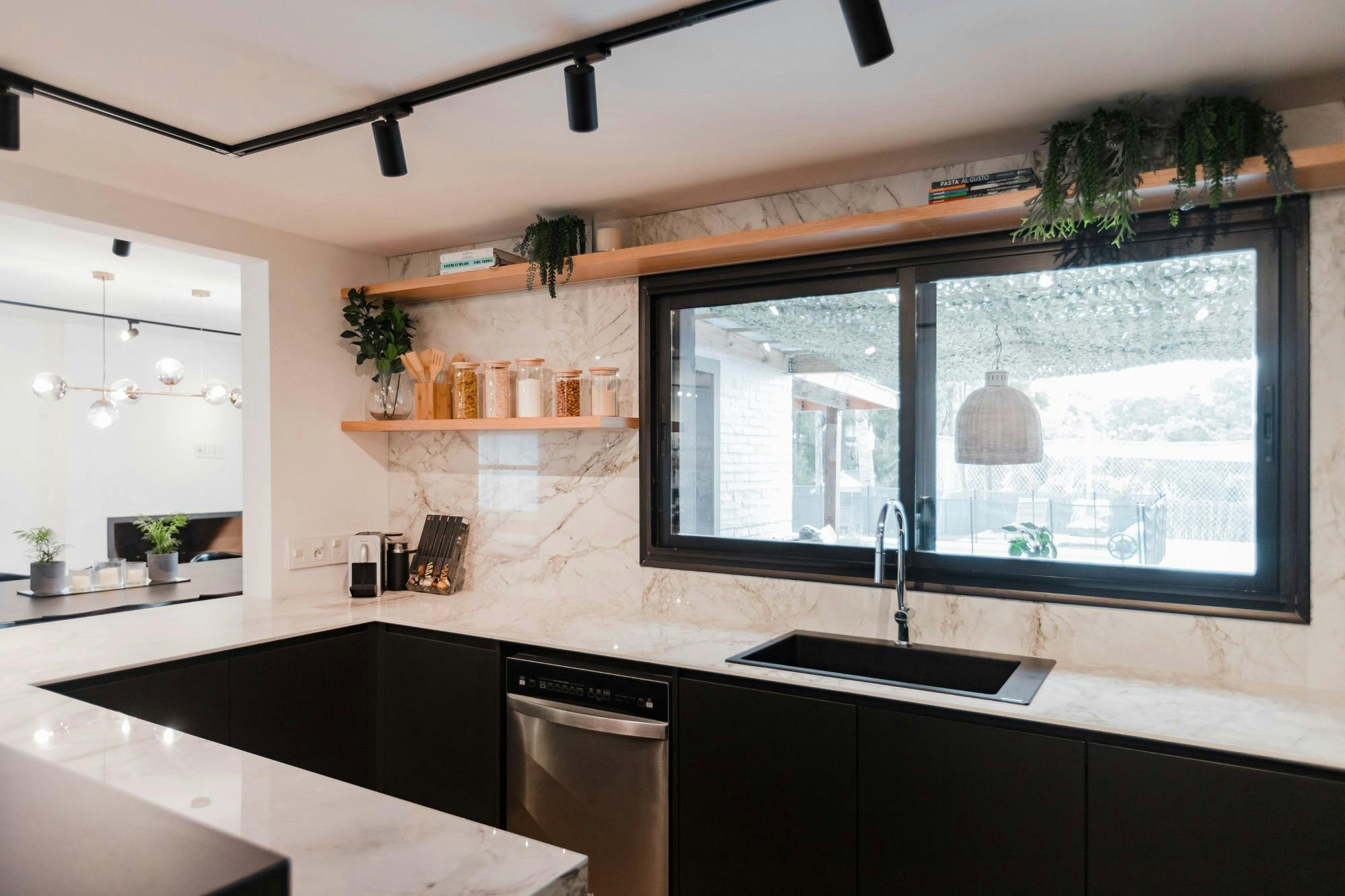 Bildnummer 35 des aktuellen Abschnitts von Küche und Esszimmer – durch präzises Design verschmolzen von Cosentino Deutschland