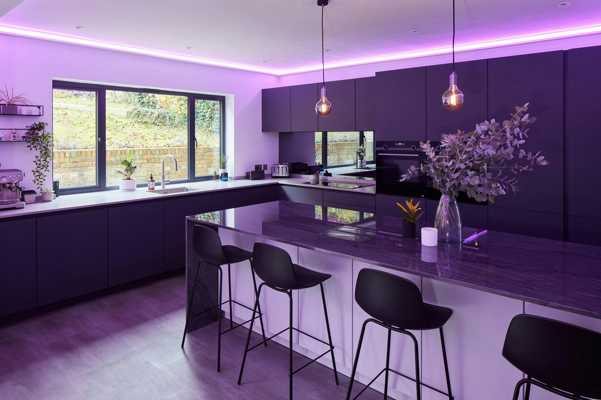 Bildnummer 37 des aktuellen Abschnitts von Luxury and functionality in an attractive open-plan kitchen in Hayes  von Cosentino Deutschland