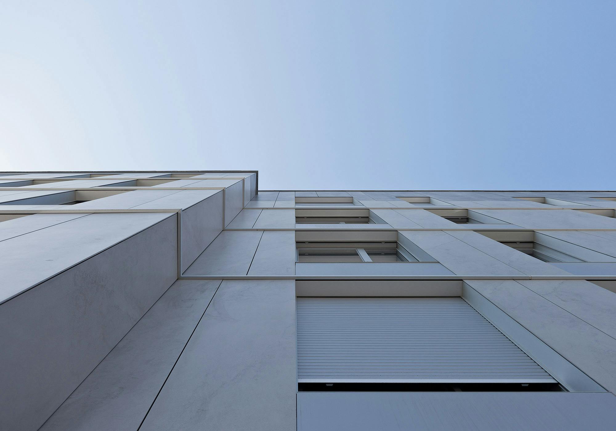 Bildnummer 35 des aktuellen Abschnitts von Compact style for a subsidised housing building  von Cosentino Deutschland