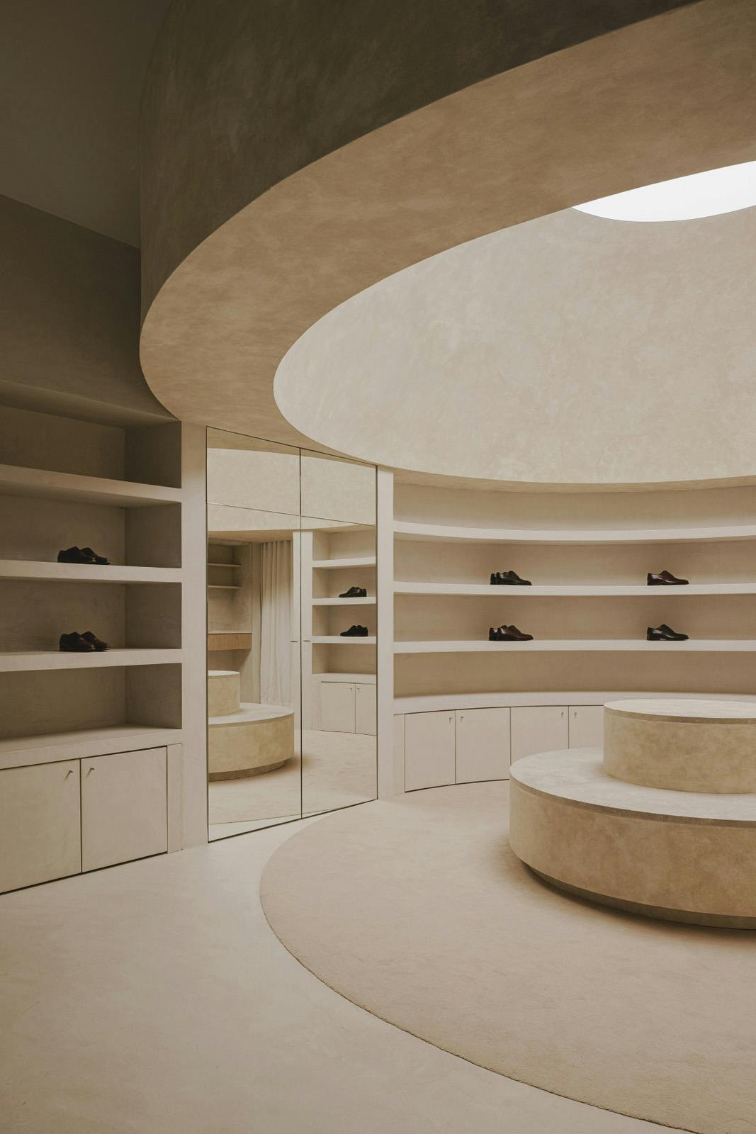Bildnummer 35 des aktuellen Abschnitts von Diplomatic MG Store von Cosentino Deutschland