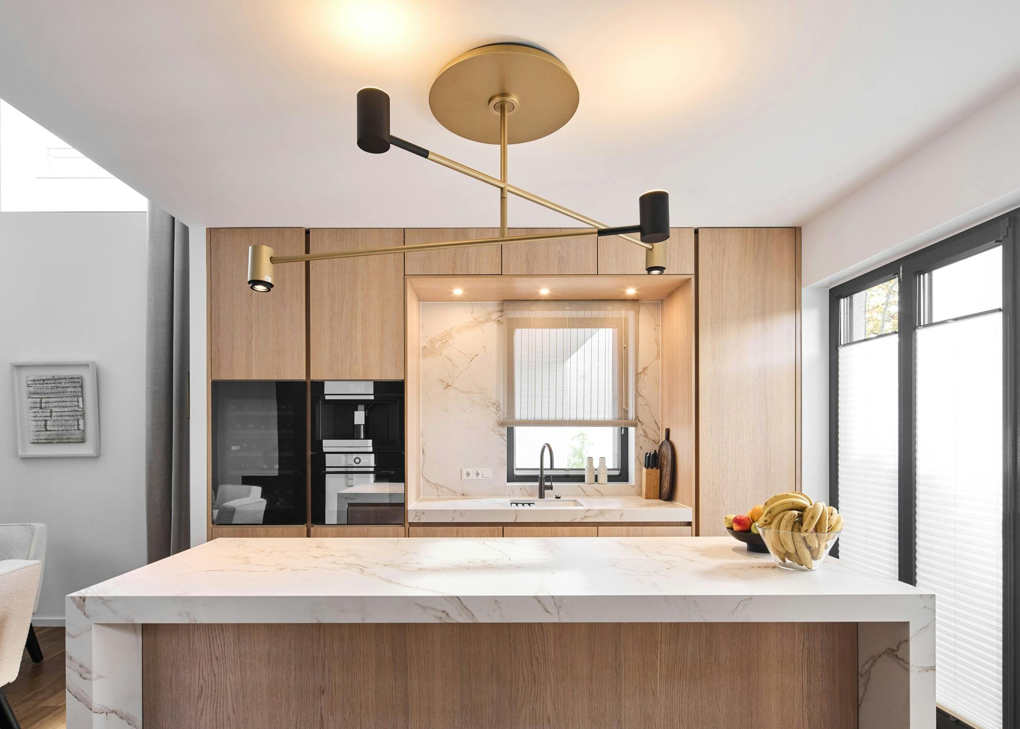 Laura Wontorra (10) Image 32 of Laura Wontorra 10.jpg?auto=format%2Ccompress&ixlib=php 3.3 in A contemporary interior design with Silestone offering versatility - Cosentino