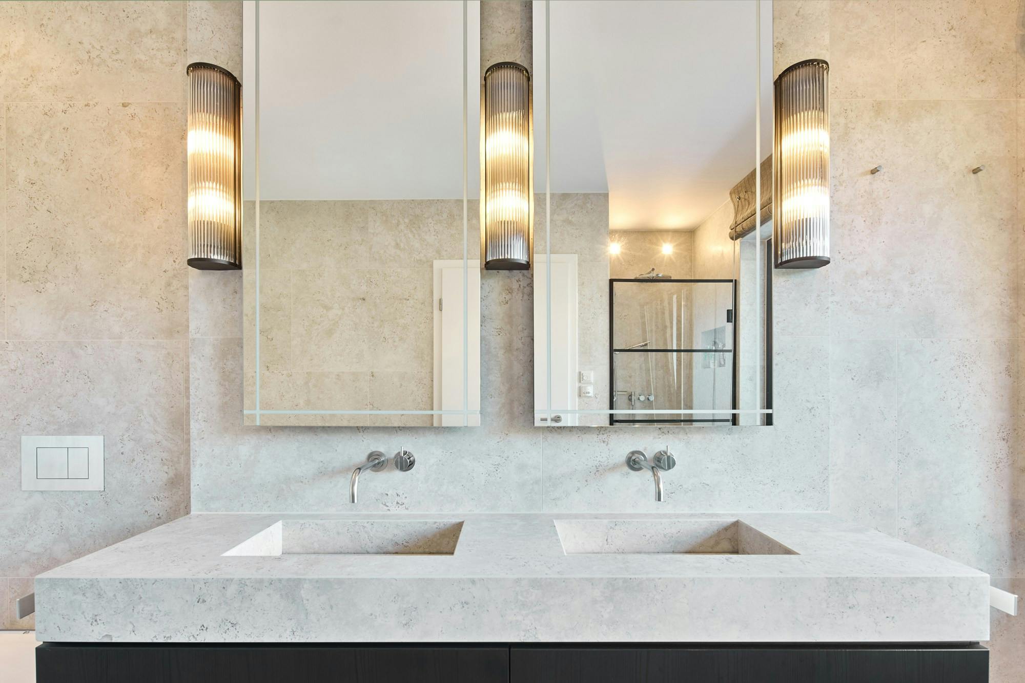 Laura Wontorra (2) Image 33 of Laura Wontorra 2.jpg?auto=format%2Ccompress&ixlib=php 3.3 in Das helle und natürliche Zuhause der deutschen Fernsehmoderatorin Laura Wontorra - Cosentino