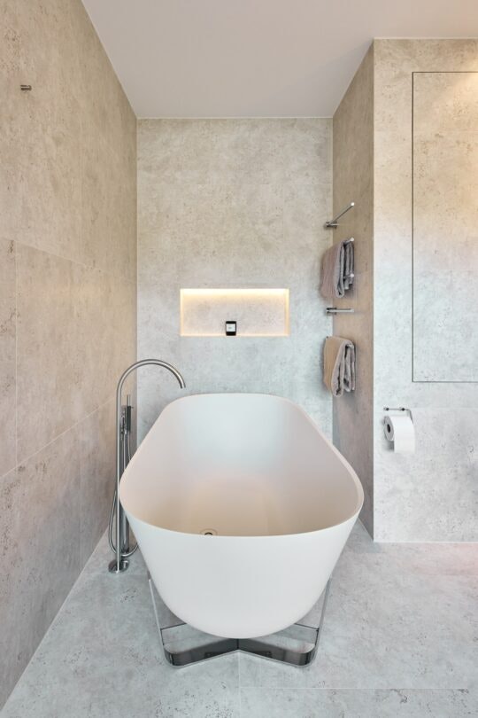 Laura Wontorra (4) Laura Wontorra (4)