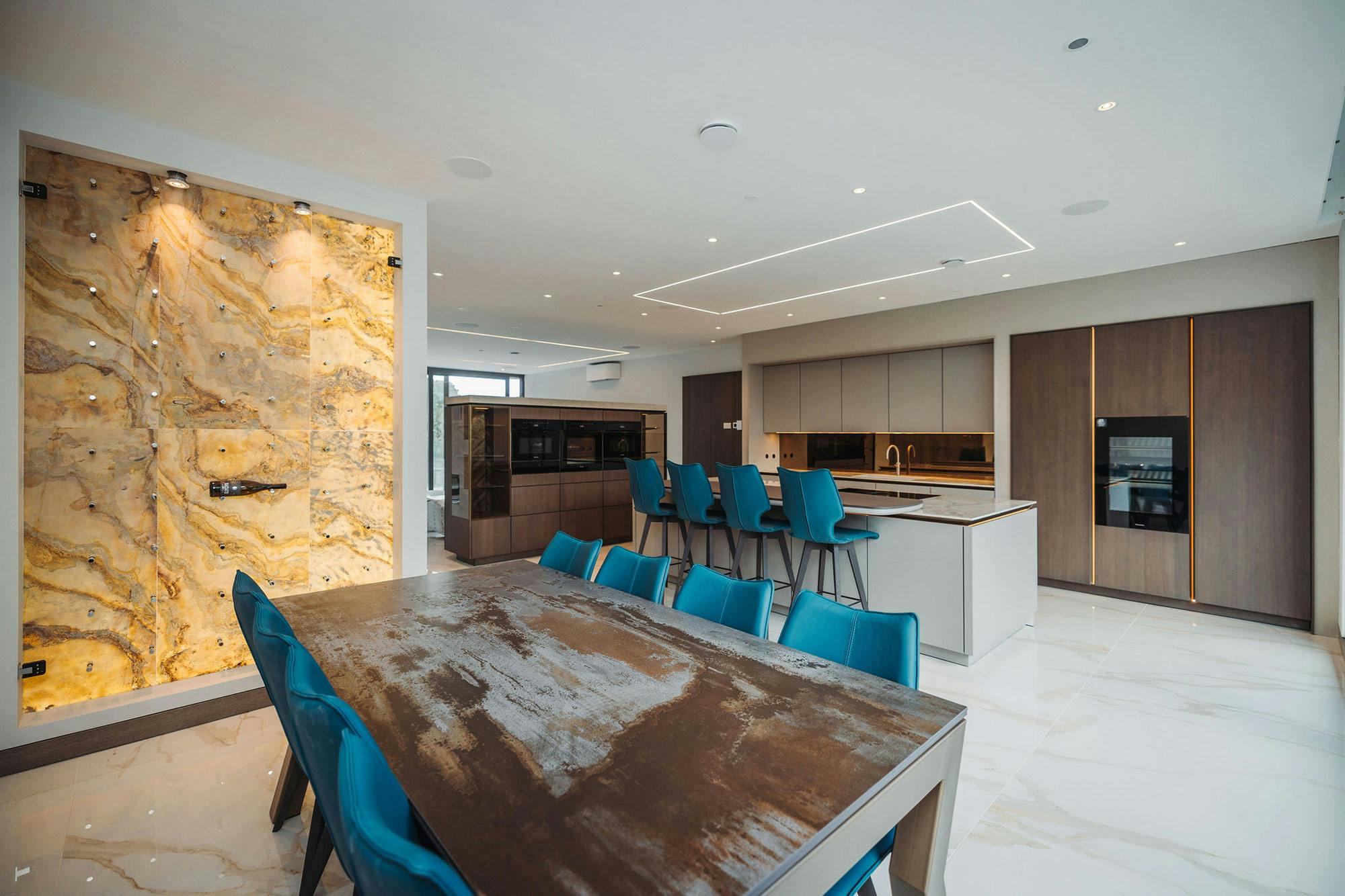 Image of Sandbanks Luxury Residential 4.jpg?auto=format%2Ccompress&ixlib=php 3.3 in Sensa and Dekton shine in the space designed by Juka Interiorismo for Casa Decor 2024 - Cosentino