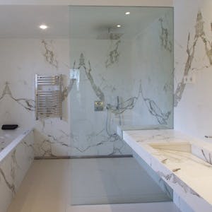 Image number 34 of the current section of White shower trays in Cosentino Australia