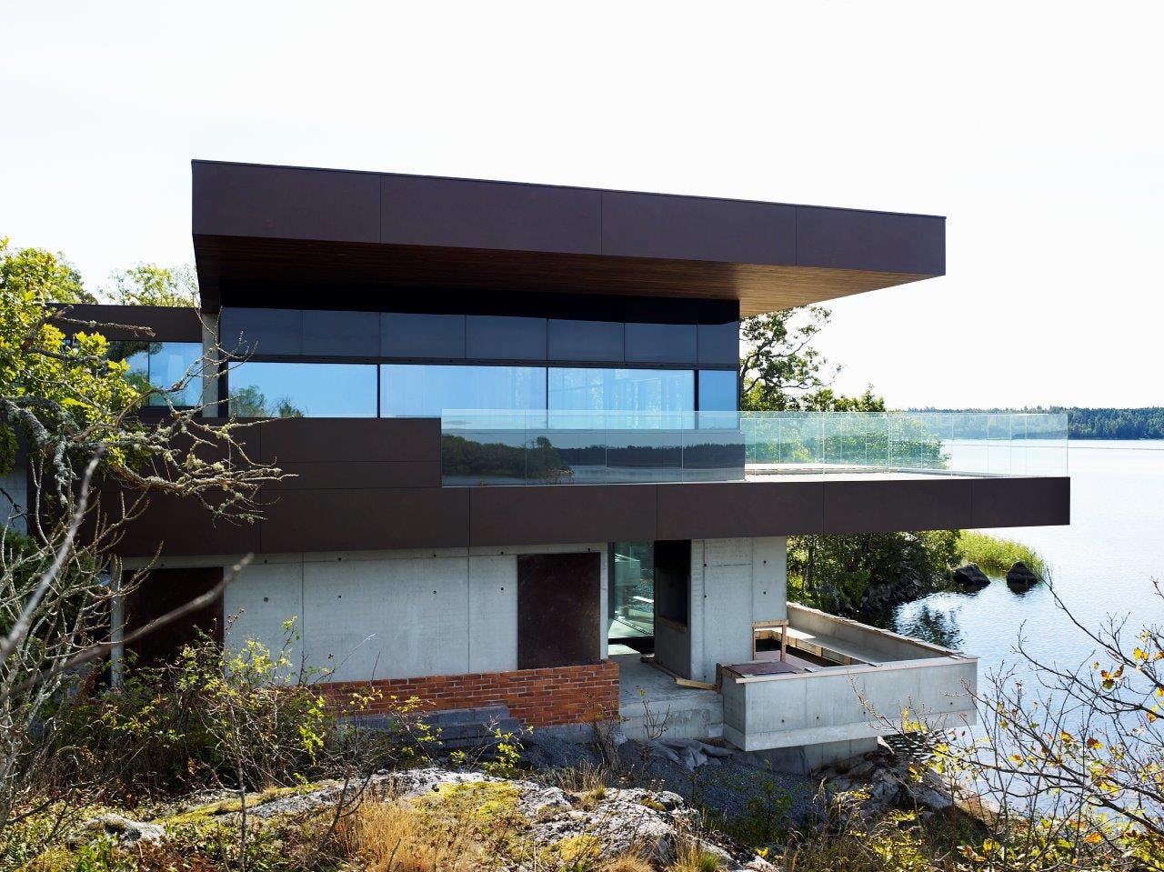 Image number 35 of the current section of Skallan House in Cosentino Australia