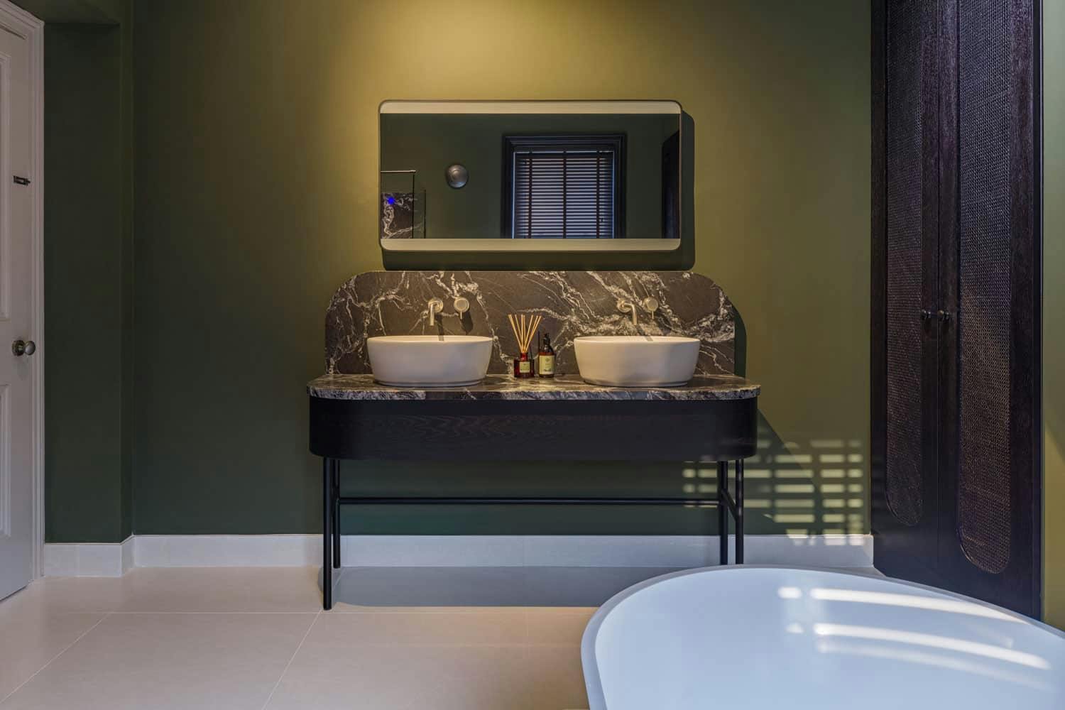 Image number 33 of the current section of Sensa helps to recreate the sensations of a "spa" at home in Cosentino Australia