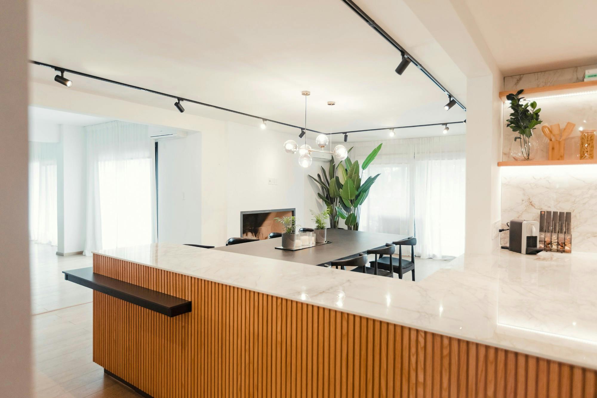 Image number 36 of the current section of Kitchen and dining room merged by a precise design in Cosentino Australia
