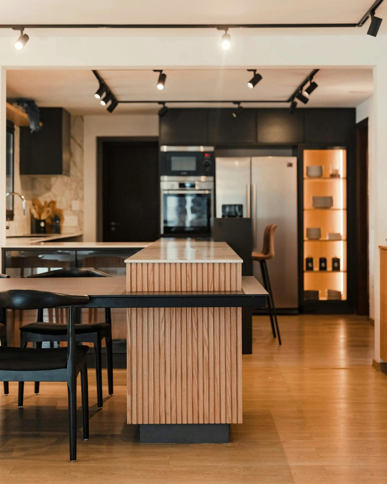 Image number 38 of the current section of Kitchen and dining room merged by a precise design in Cosentino Australia