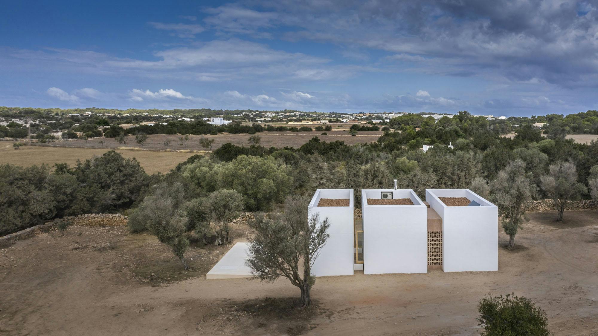 Image number 33 of the current section of Es Pou. House in Formentera in Cosentino Australia