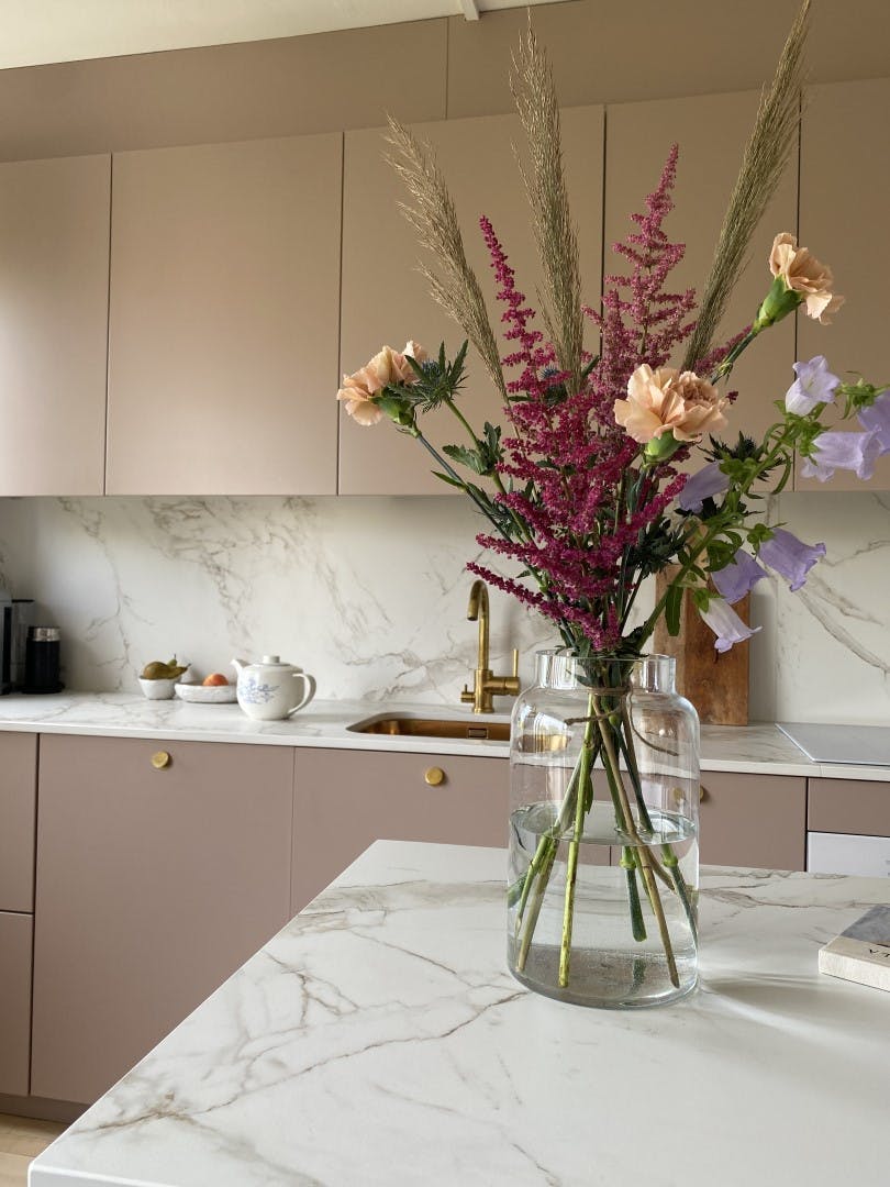 Image number 32 of the current section of An ultra-resistant delicate kitchen in Cosentino Australia