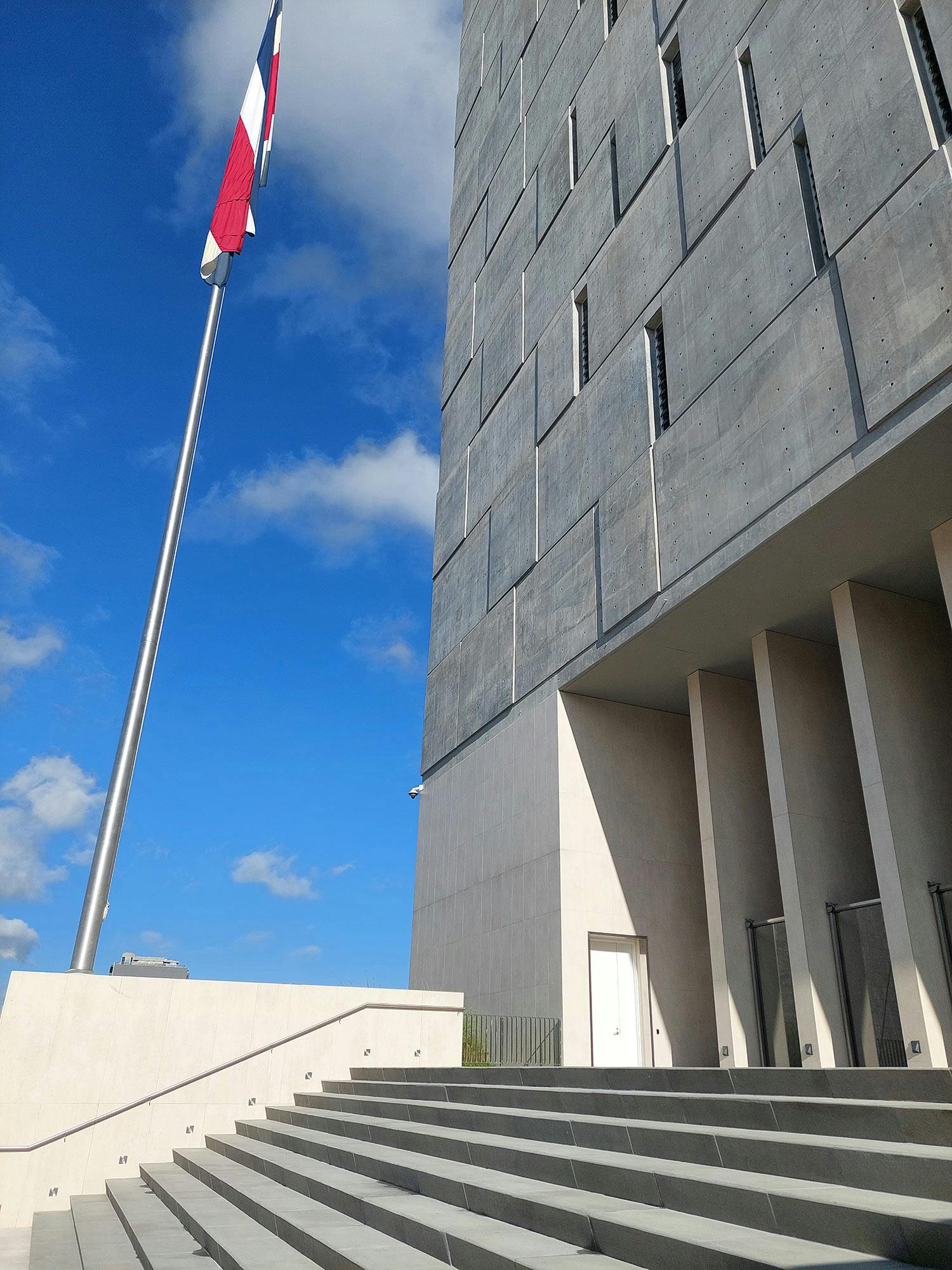 Image number 37 of the current section of Dekton shapes the powerful façade of the Costa Rican Legislative Assembly building, winner of the Macael 2021 Award in Cosentino Australia