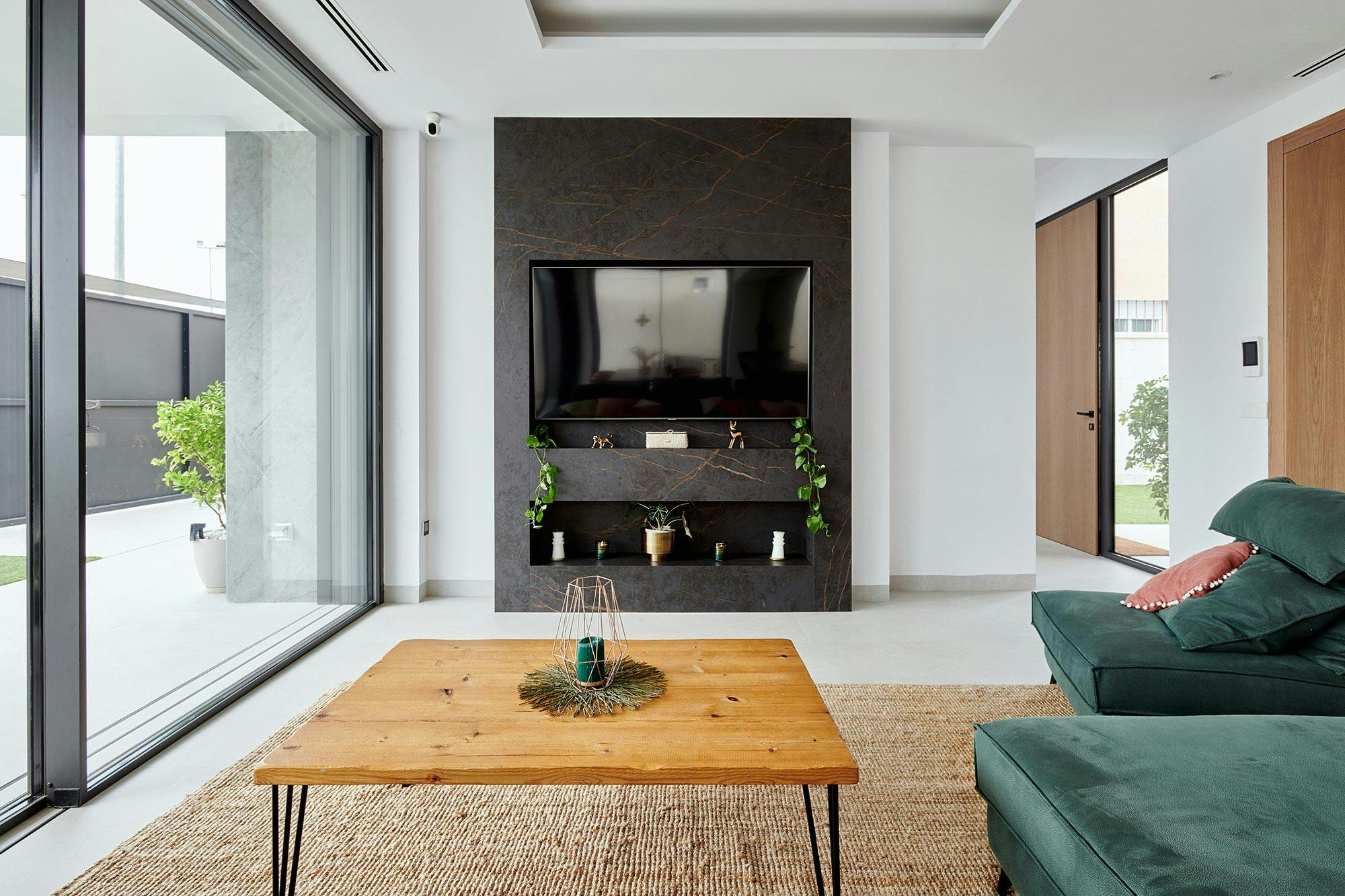 Image number 40 of the current section of Volumes in dialogue with Dekton in a single-family home in Cosentino Australia