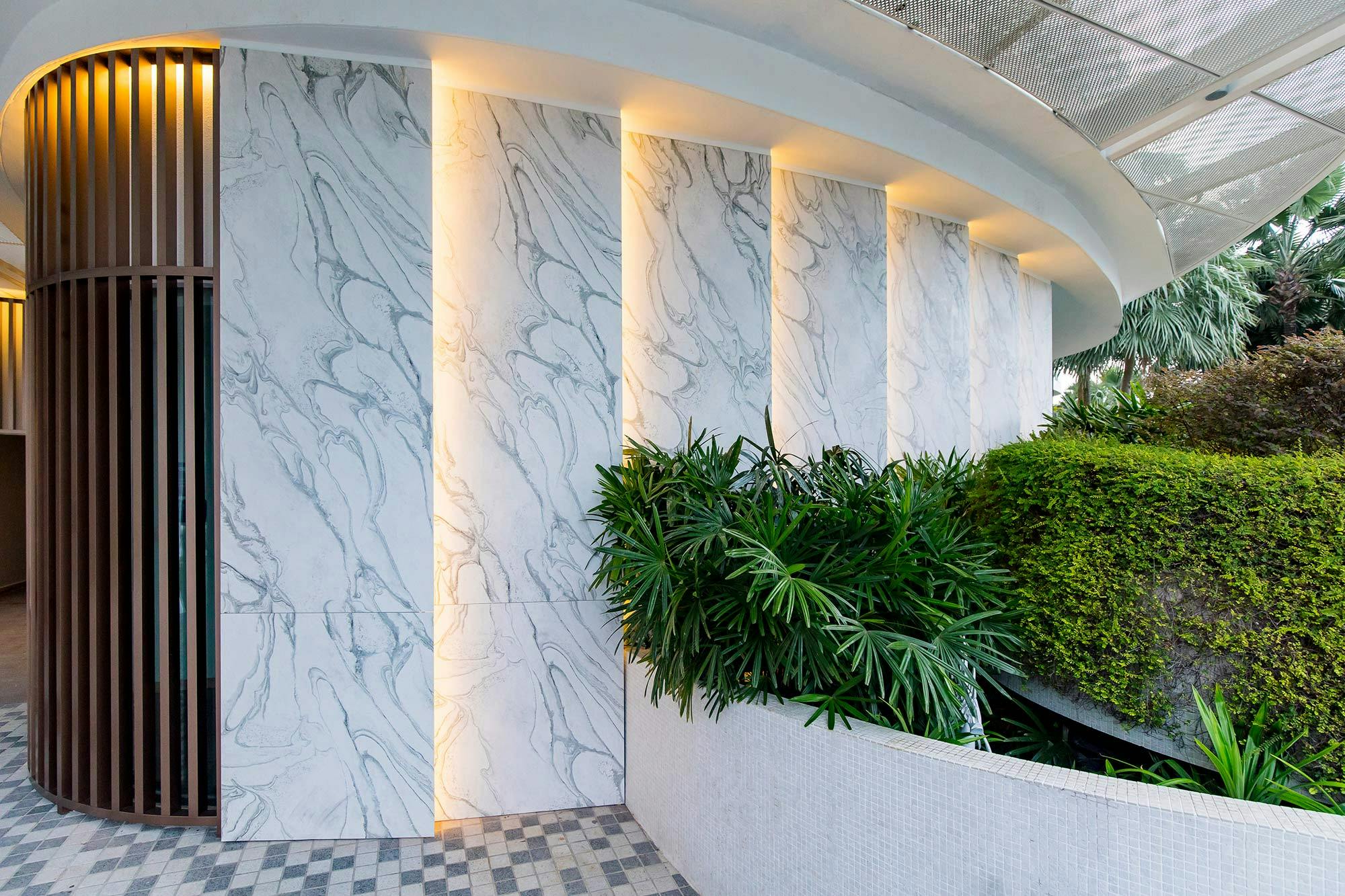 Image number 36 of the current section of Dekton adds a new touch of elegance to the reception area of a luxury development in Singapore in Cosentino Australia