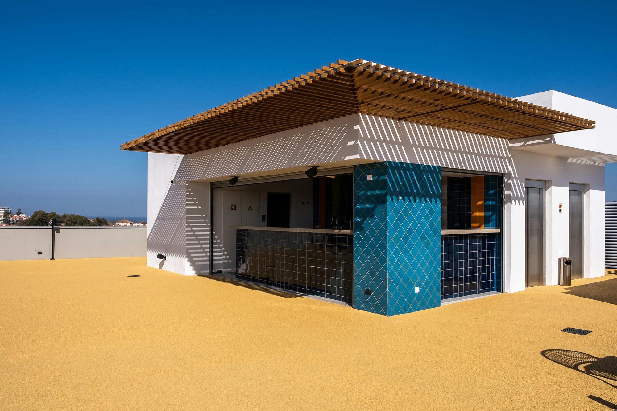 Image number 35 of the current section of A business and leisure hotel that reflects the sea breeze through its materials in Cosentino Australia