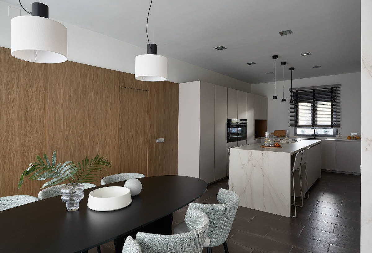 Image number 43 of the current section of Dekton Sirius adds a welcoming touch to the kitchens of a residential development in Dubai in Cosentino Australia
