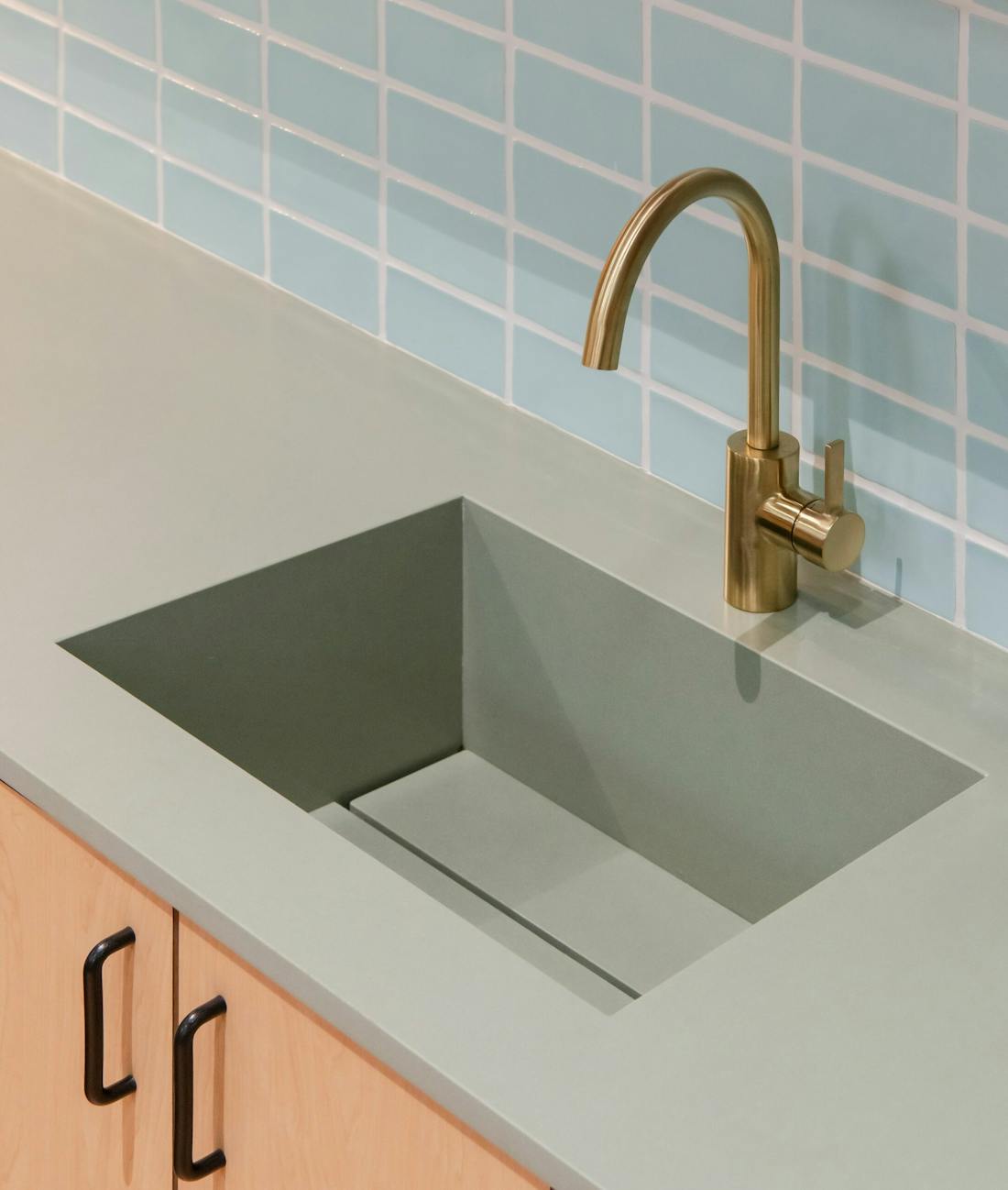 Image number 34 of the current section of Kitchen Sinks in Cosentino Australia