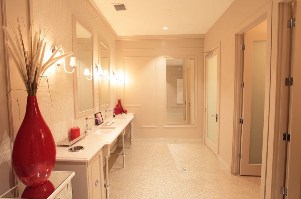 Image number 32 of the current section of Silestone Featured in Canada’s Best Restroom Contest Final in Cosentino Canada