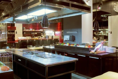 Image number 32 of the current section of Tuset Restaurant in Cosentino Canada