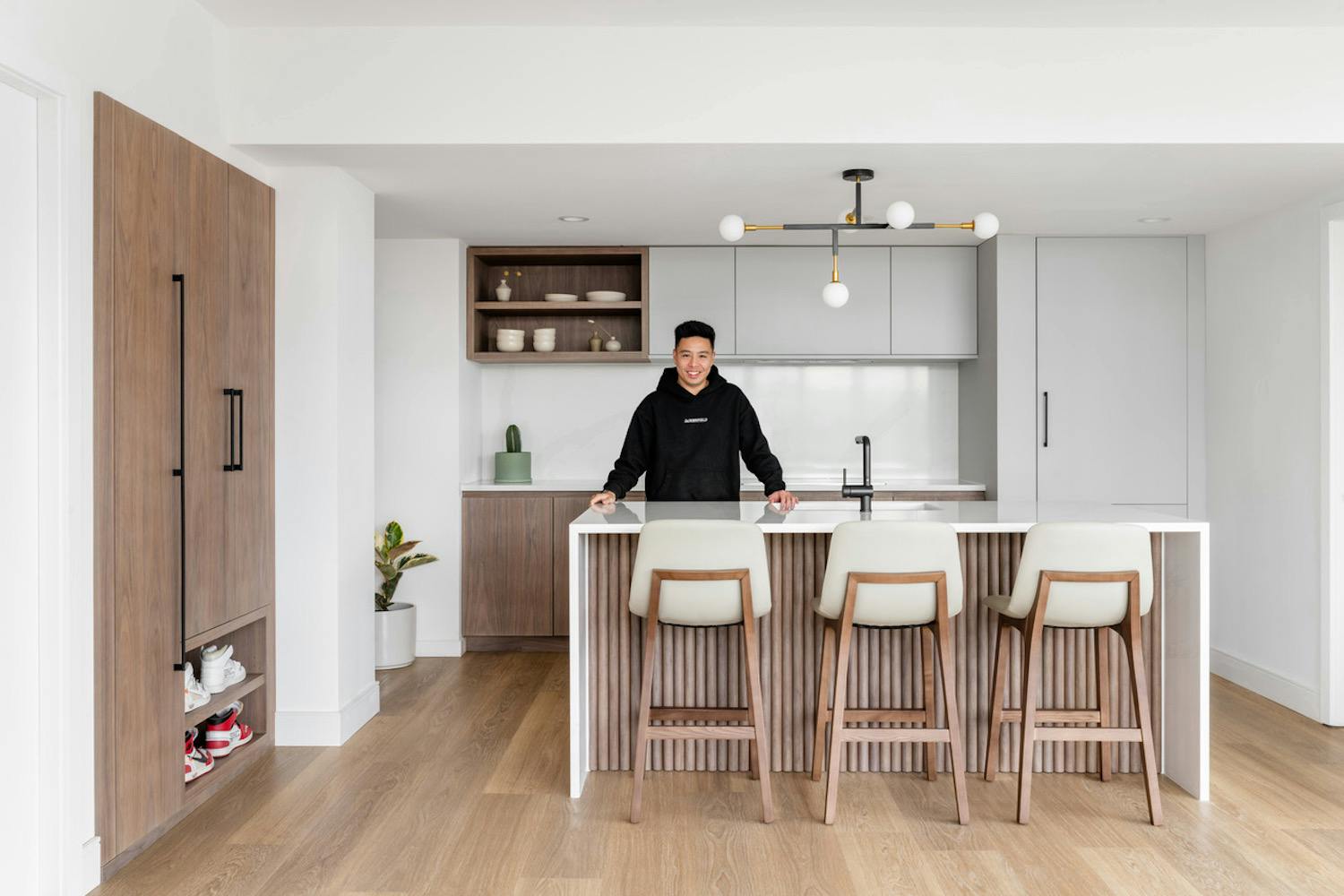 Image number 32 of the current section of YouTube star Justin Tse features Silestone in impressive condo redesign in Cosentino Canada