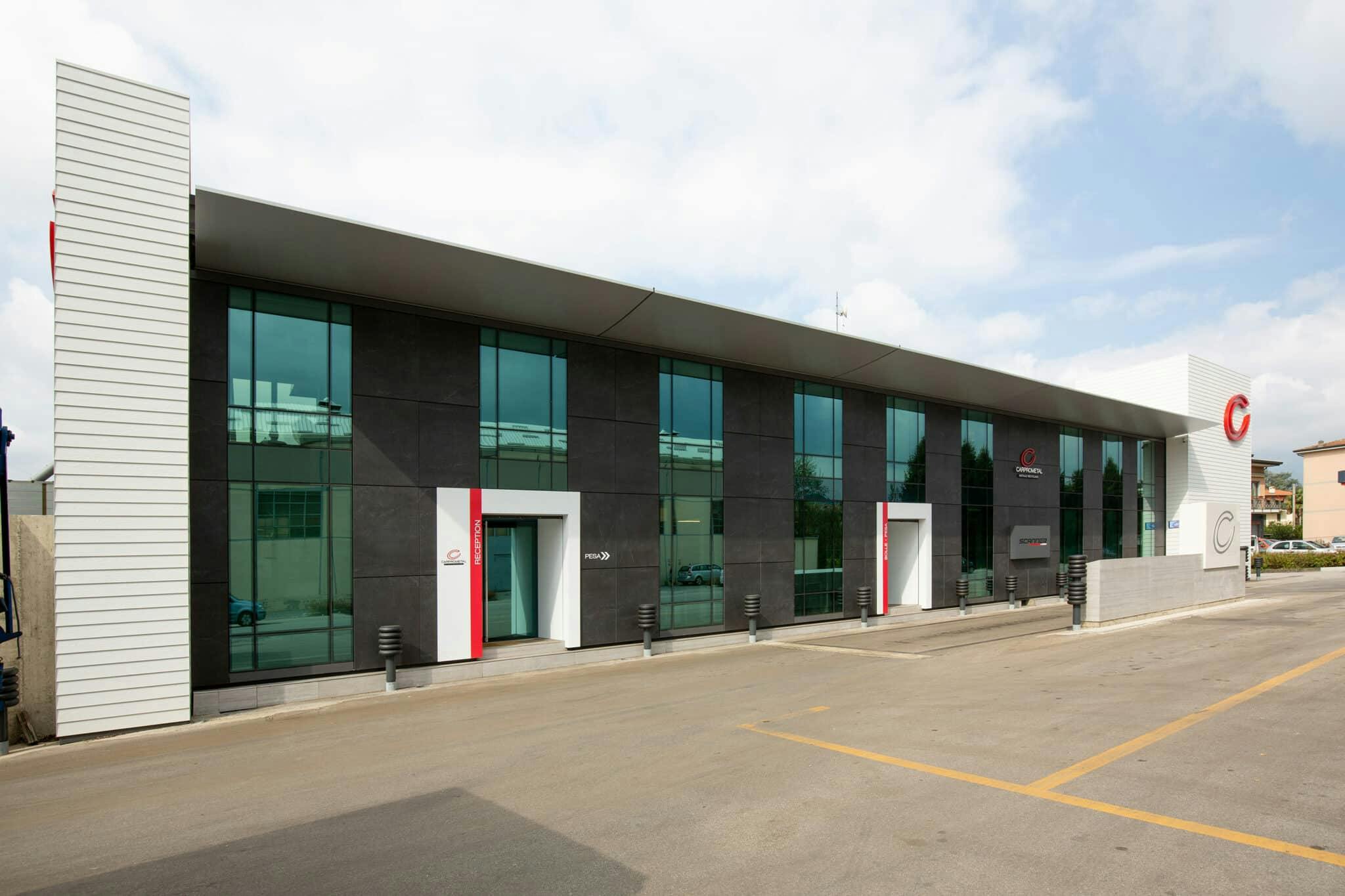 Image number 35 of the current section of Carprometal building in Cosentino Canada