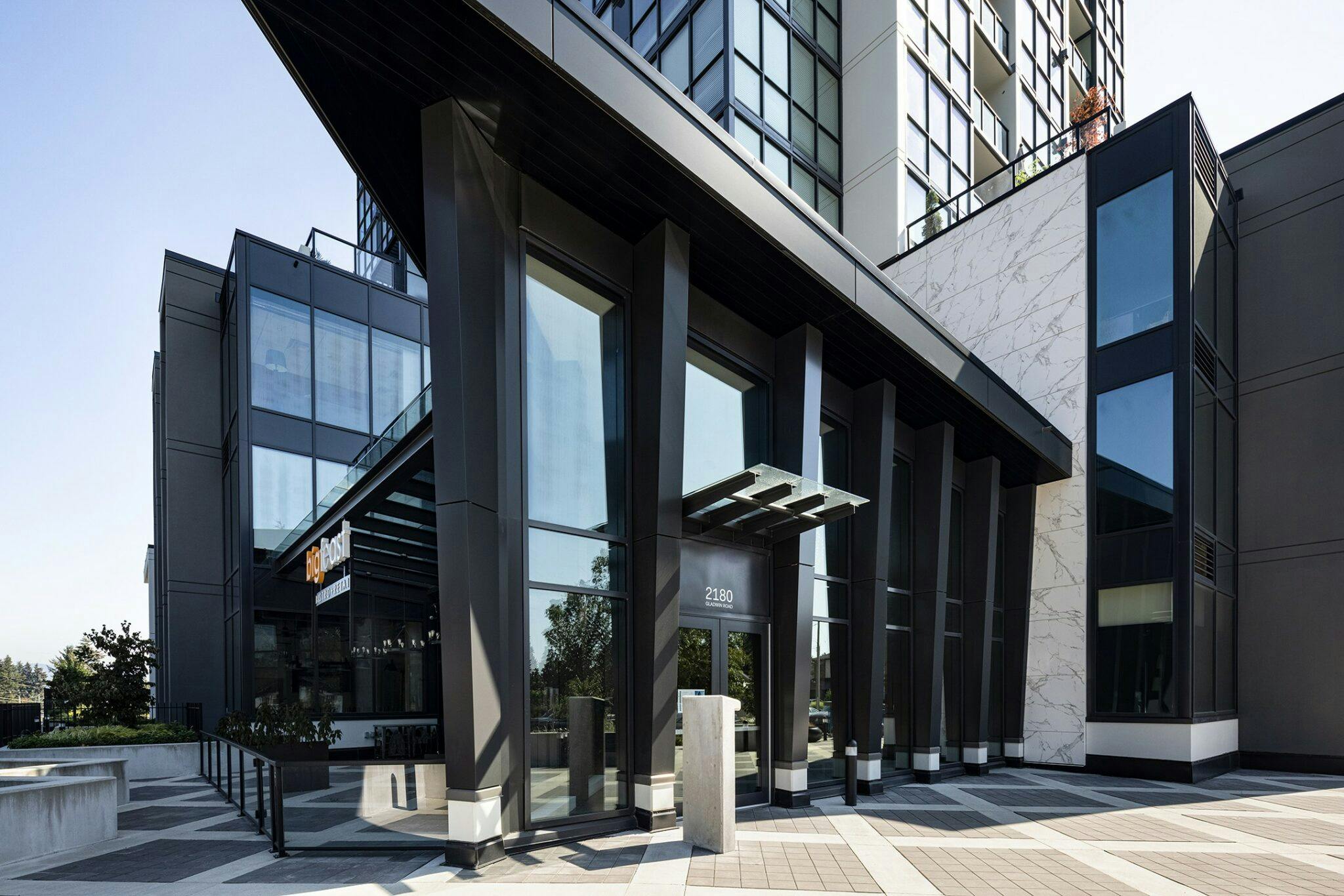 Image number 50 of the current section of Glass, Iroko timber and Dekton for a façade with a lot of character in Cosentino Canada