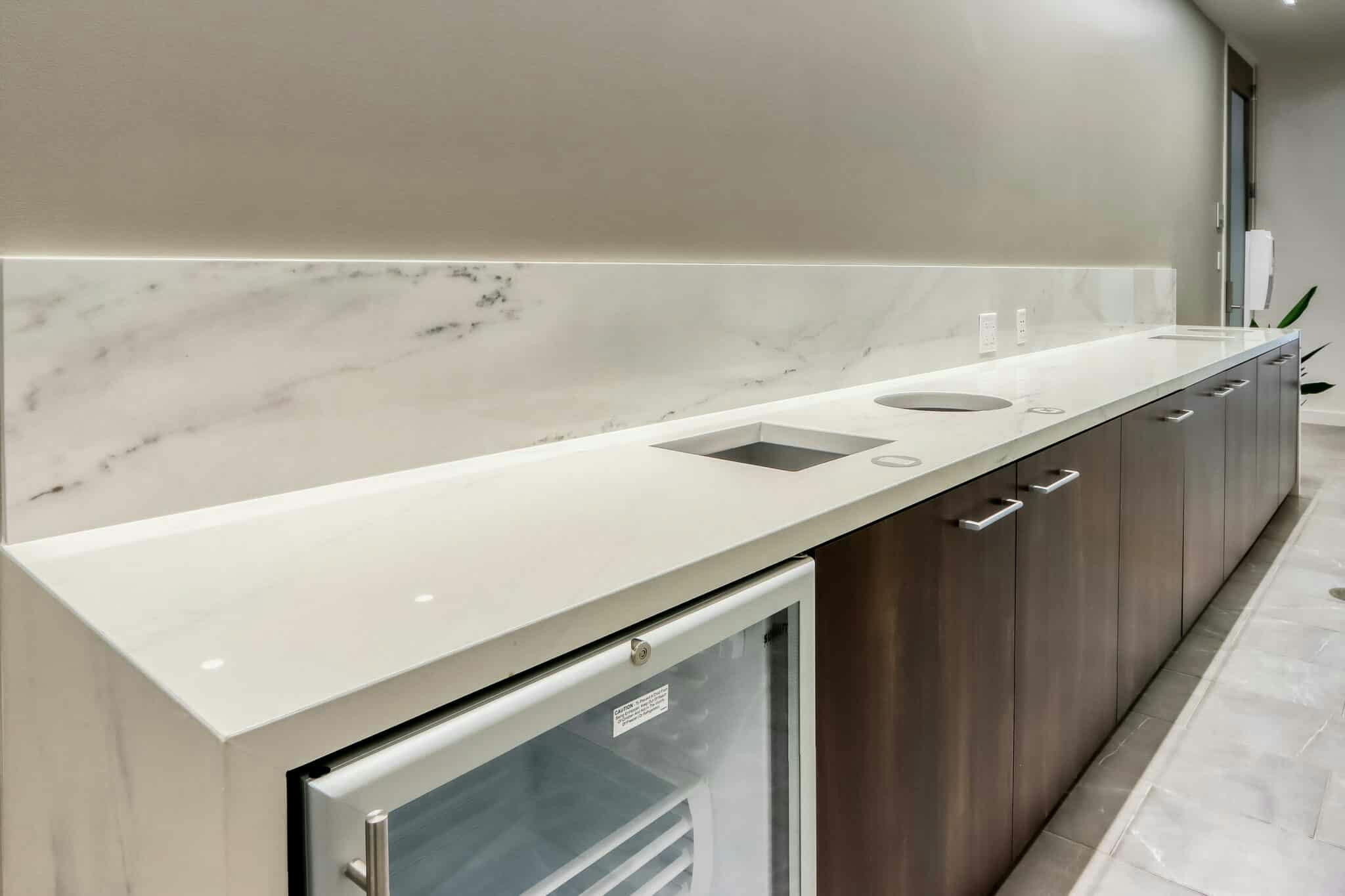 Image number 6 of the current section of North Carolina Office Kitchen in Cosentino Canada