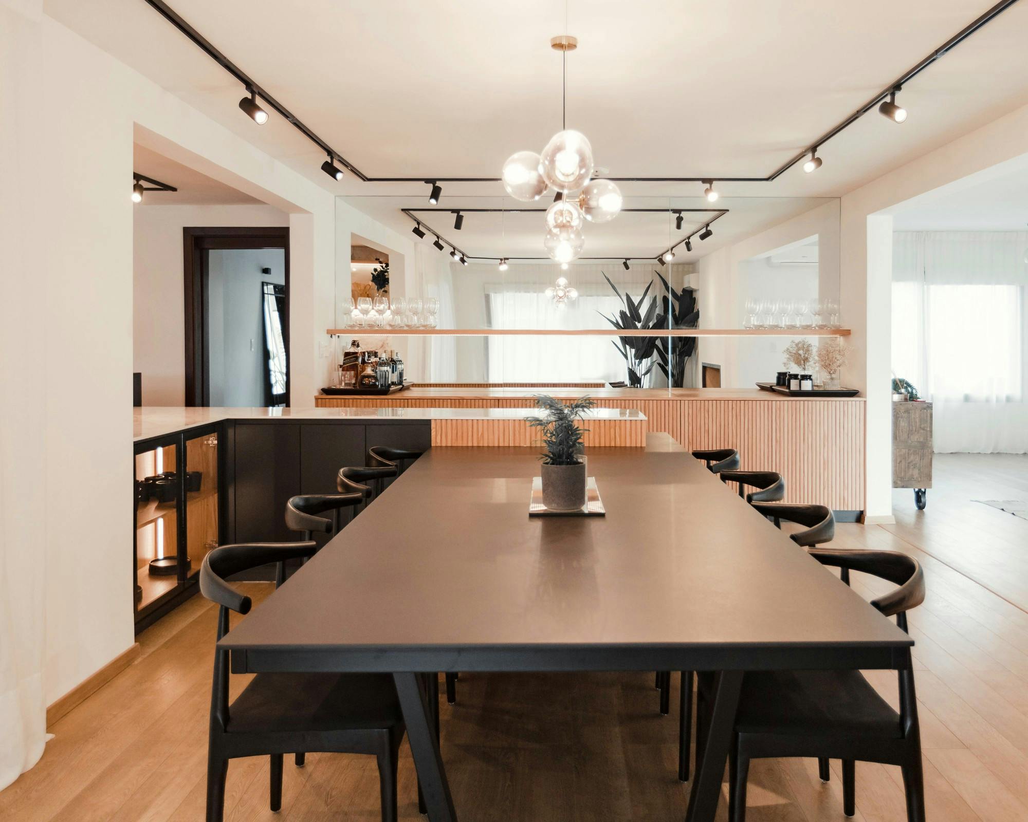 Image number 34 of the current section of Kitchen and dining room merged by a precise design in Cosentino Canada