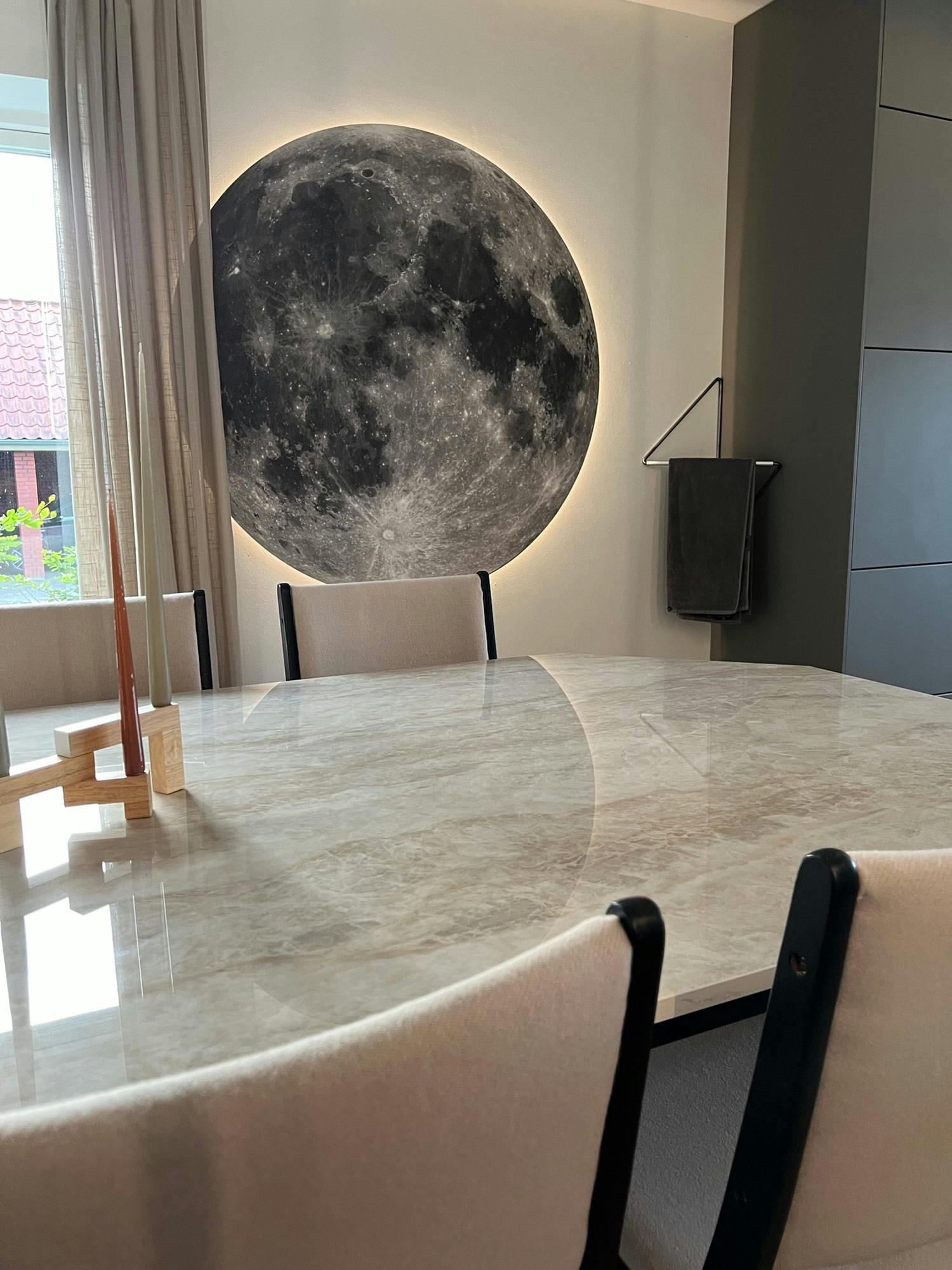 Image number 32 of the current section of {{An ordinary second-hand table becomes an eye-catching and elegant piece of furniture thanks to Dekton}} in Cosentino Canada