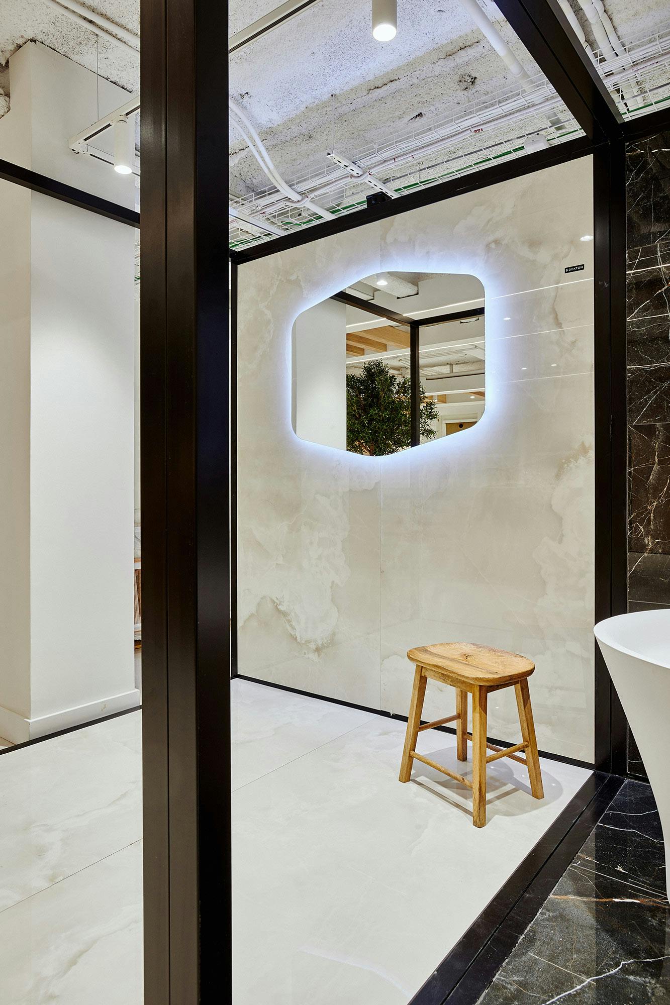 Image number 144 of the current section of Cosentino, the star of the new functional, modern and sustainable house in the AEDAS Homes showroom in Madrid in Cosentino Canada