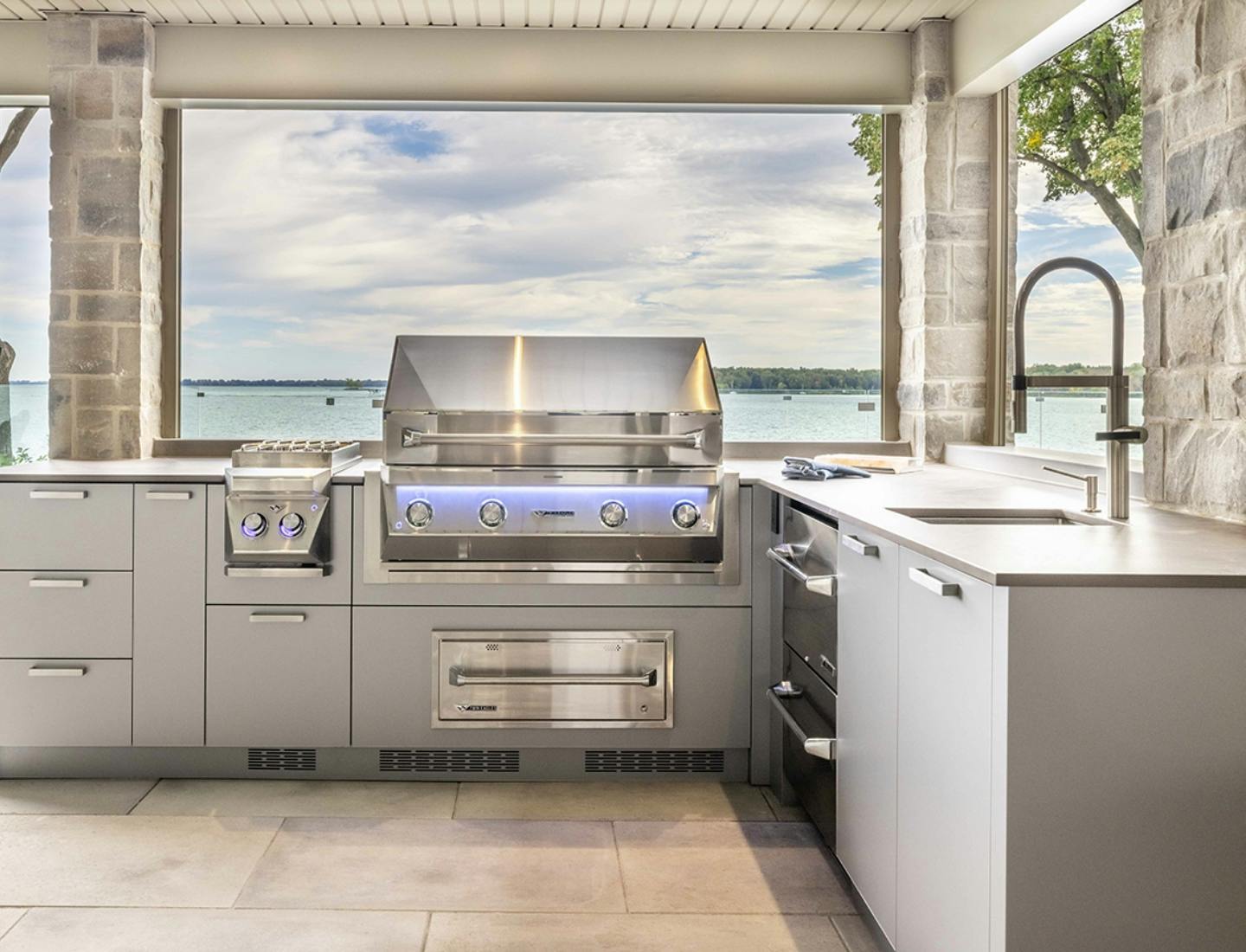 Image number 34 of the current section of Outside use kitchens in Cosentino Canada