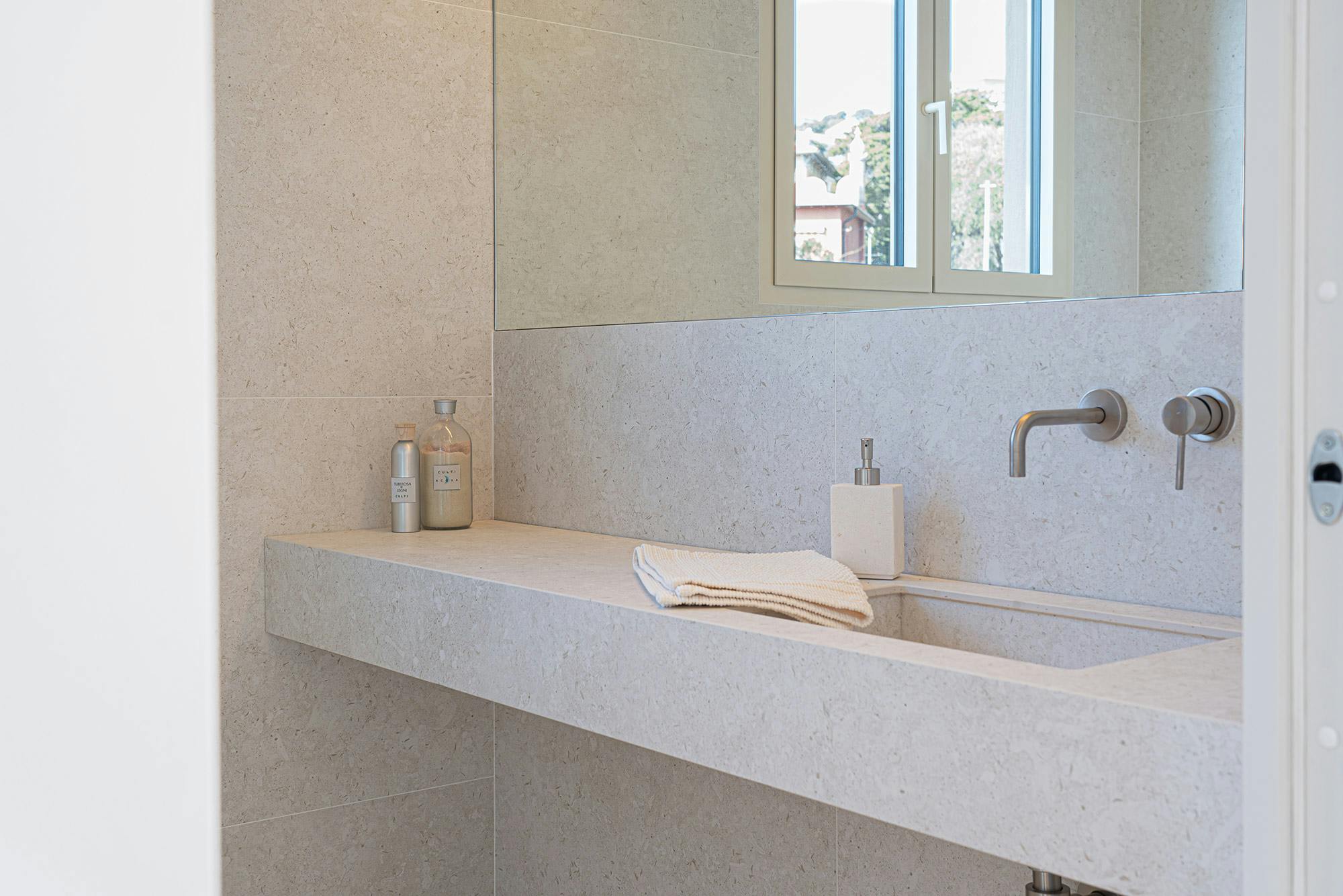 Image number 34 of the current section of Two full-fledged bathrooms covered by Dekton at Ben Adams in Cosentino Canada