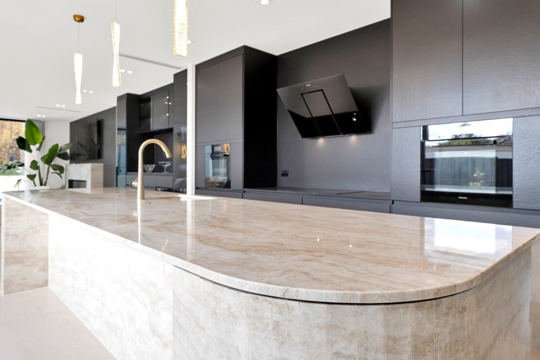 Doncaster House (10) Doncaster House (10)