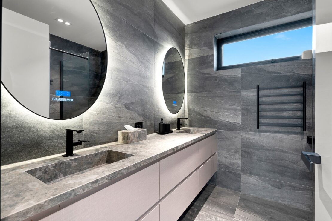 Doncaster House (9) Doncaster House (9)