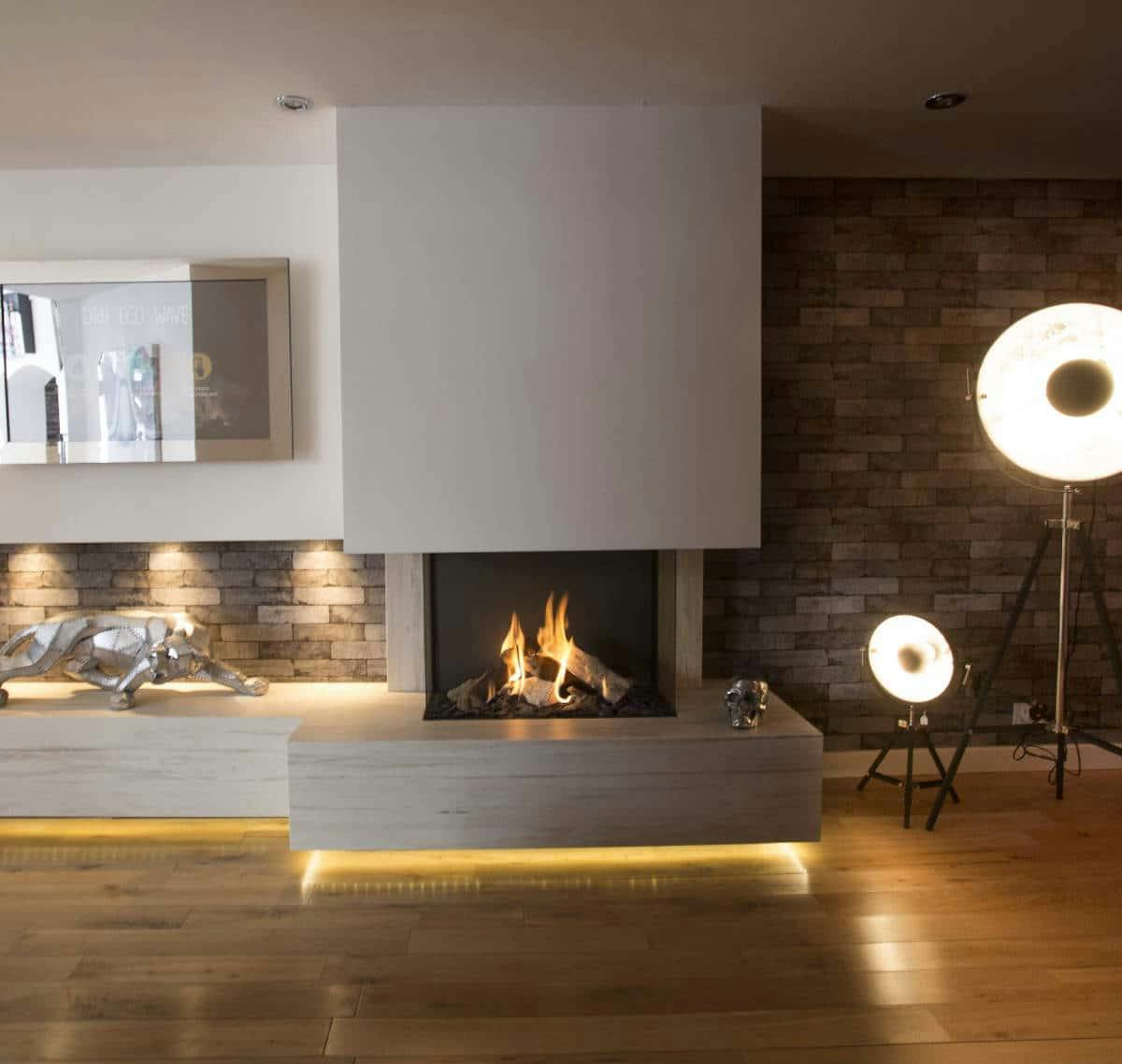 Image number 36 of the current section of The welcoming warmth of home that only a fireplace can offer in Cosentino UK