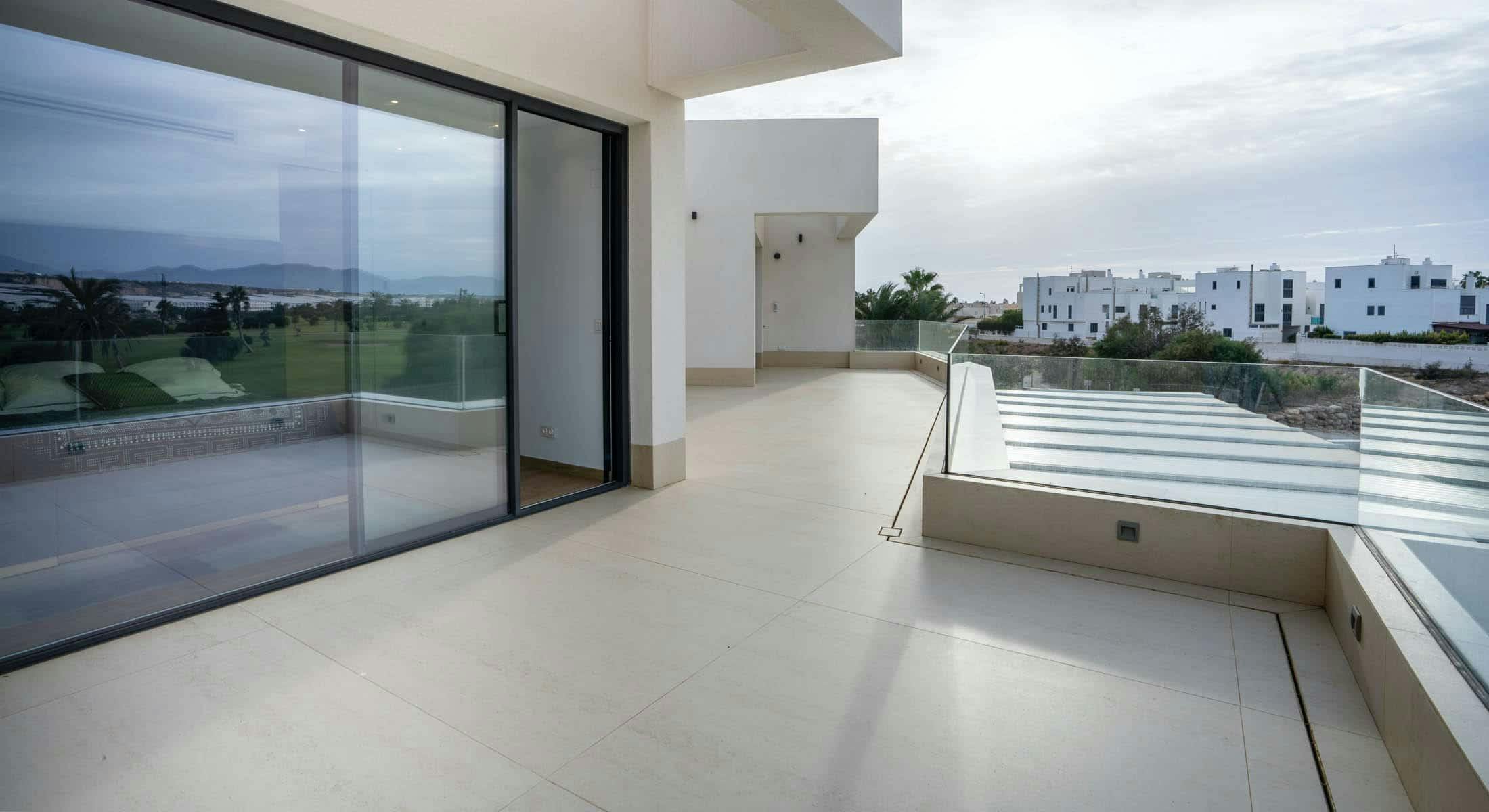 Image number 34 of the current section of Porch and terrace in a single finish in Cosentino UK