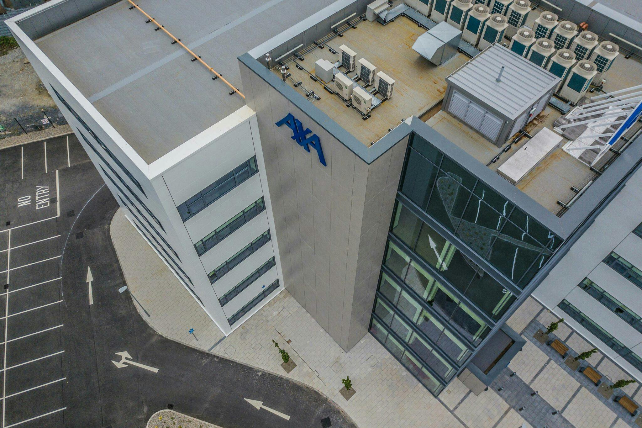 Image number 42 of the current section of AXA building in Cosentino UK