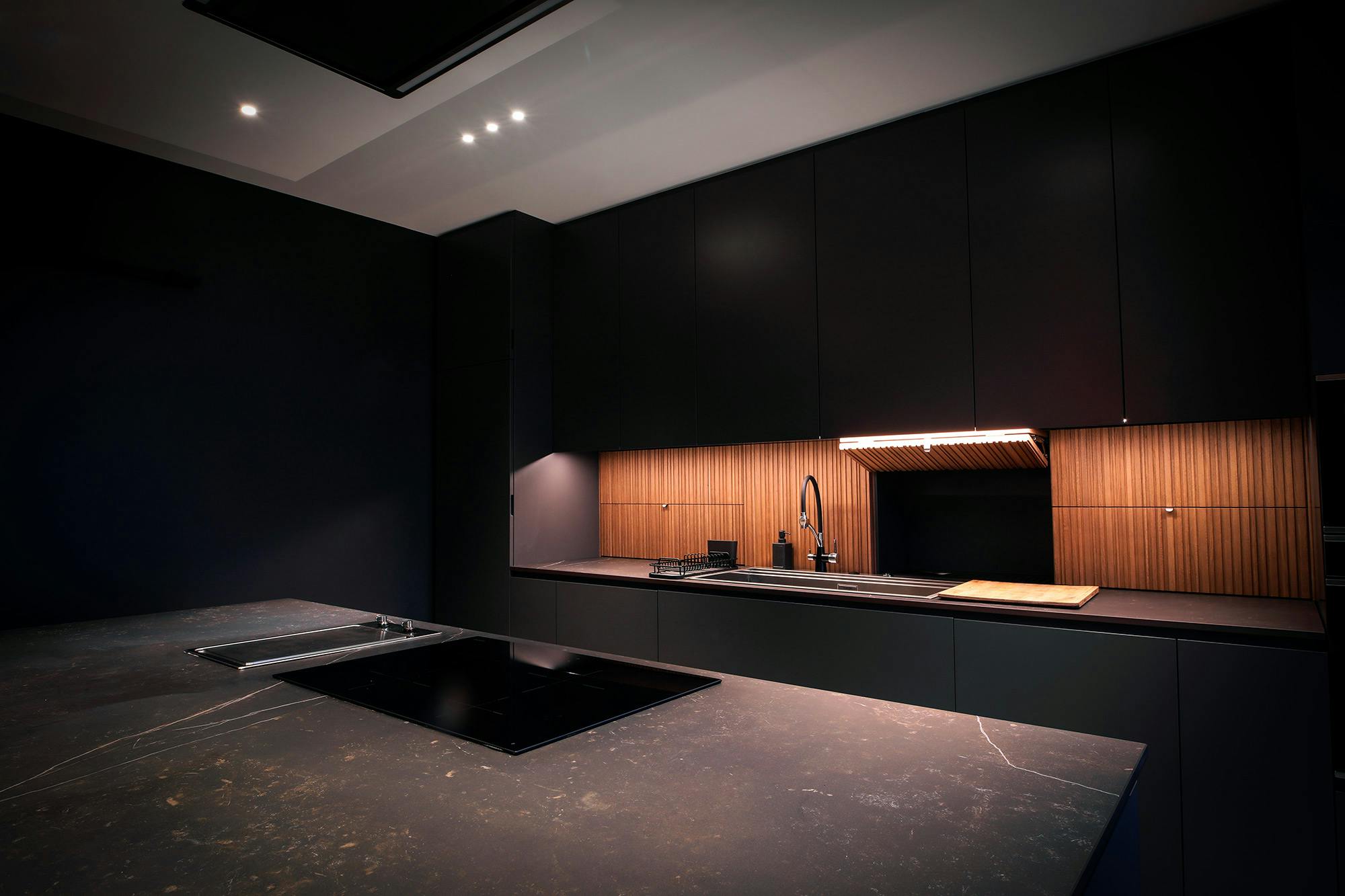 Image number 32 of the current section of Dekton Kelya: high-end elegance and professional performance at the service of a chef’s kitchen in Cosentino UK