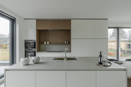 Image number 44 of the current section of Bathroom worktops in Cosentino UK