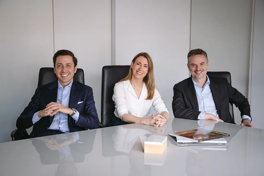 Eduardo_Cosentino_Pilar_Cosentino-Alvaro_de_la_Haza Image 36 of Eduardo Cosentino Pilar Cosentino Alvaro de la Haza.jpg?auto=format%2Ccompress&fit=crop&ixlib=php 3.3 in Cosentino opens the way for next generation and strengthens its corporate governance - Cosentino