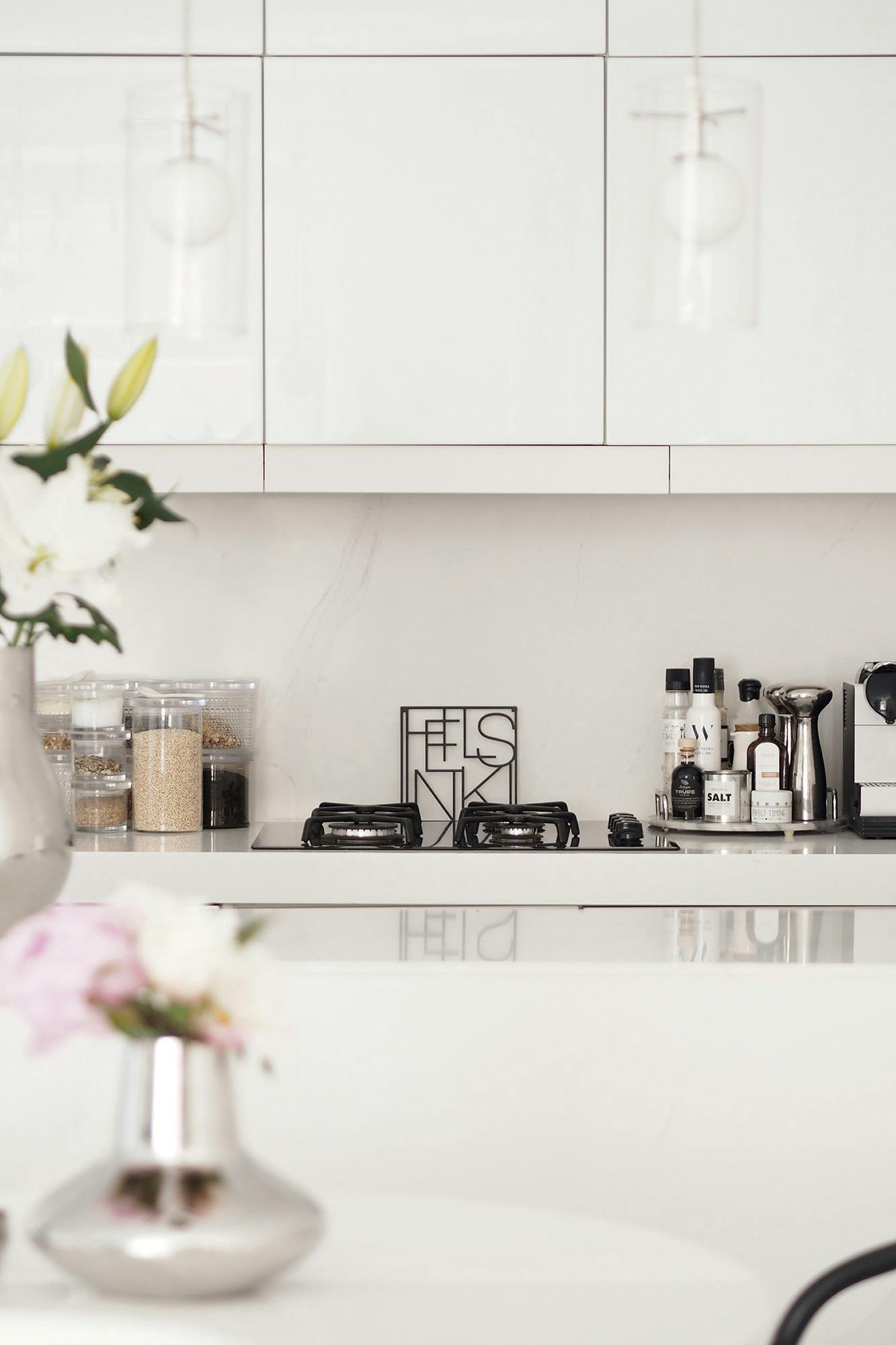 Image of Charandthecity Silestone Calacatta Gold 10.jpg?auto=format%2Ccompress&ixlib=php 3.3 in Silestone revamps the kitchen and dining room of influencer Carita Alfthan - Cosentino