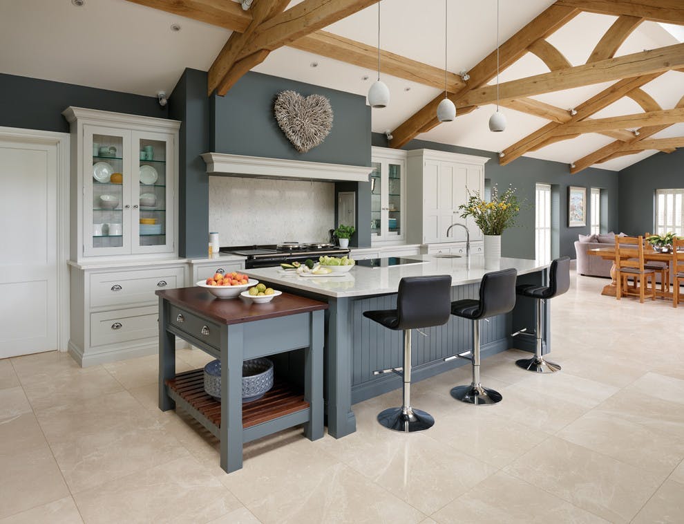 Design an American kitchen worthy of a movie set and feel like a star