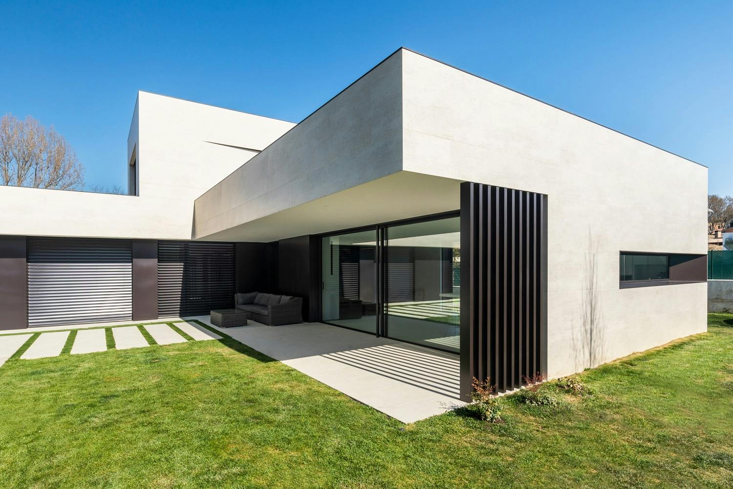 Image number 42 of the current section of TR House in Cosentino Ireland